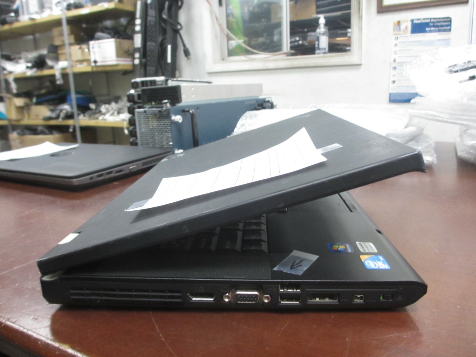 Lenovo ThinkPad T510 15.6″ i5-M560 2.66Ghz 4GB 320GB WebCam Laptop w/ AC [NO OS]