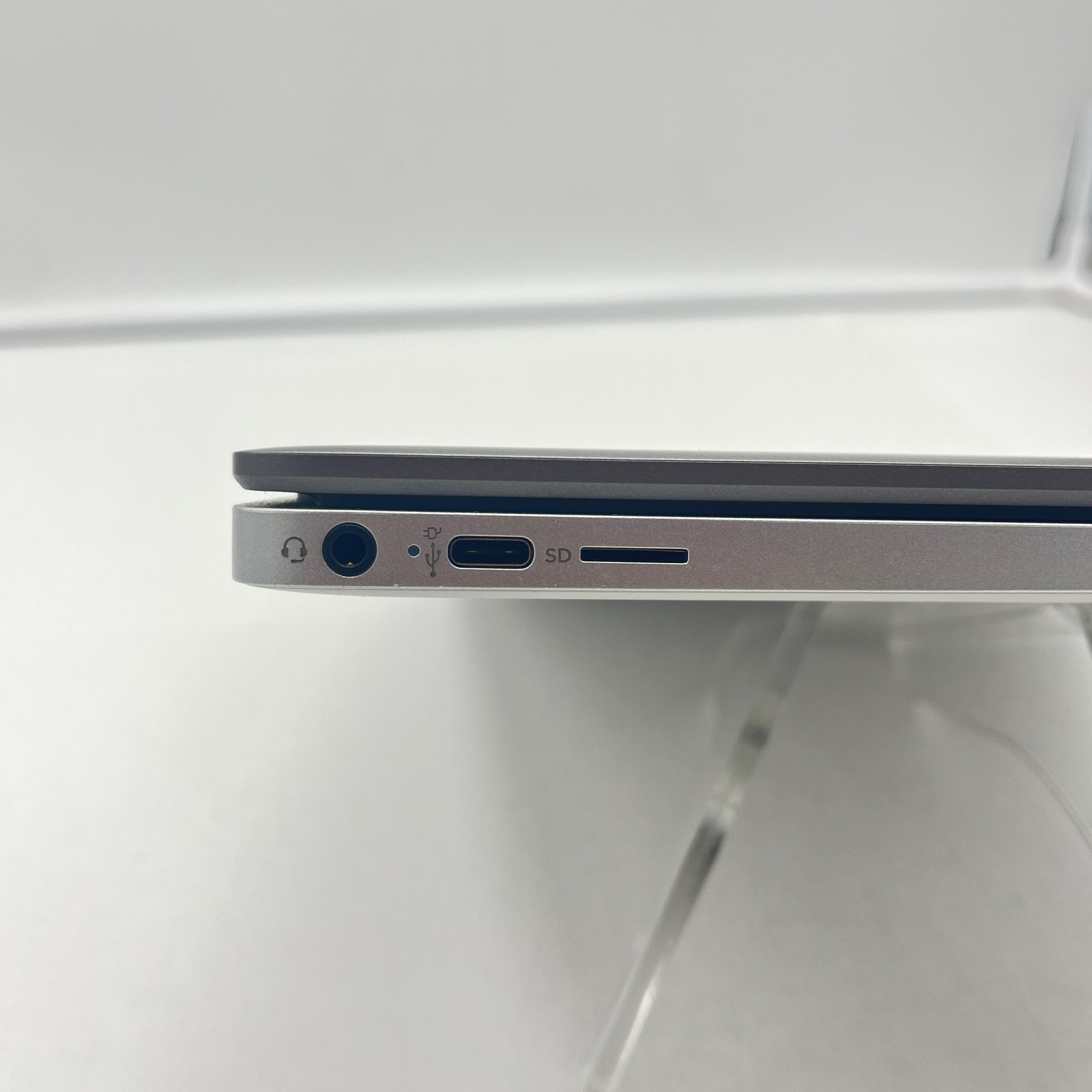HP Chromebook 14″ FHD, 1.1GHz Celeron, 4GB RAM SDRAM, 64GB eMMC 14a-NA0023CL