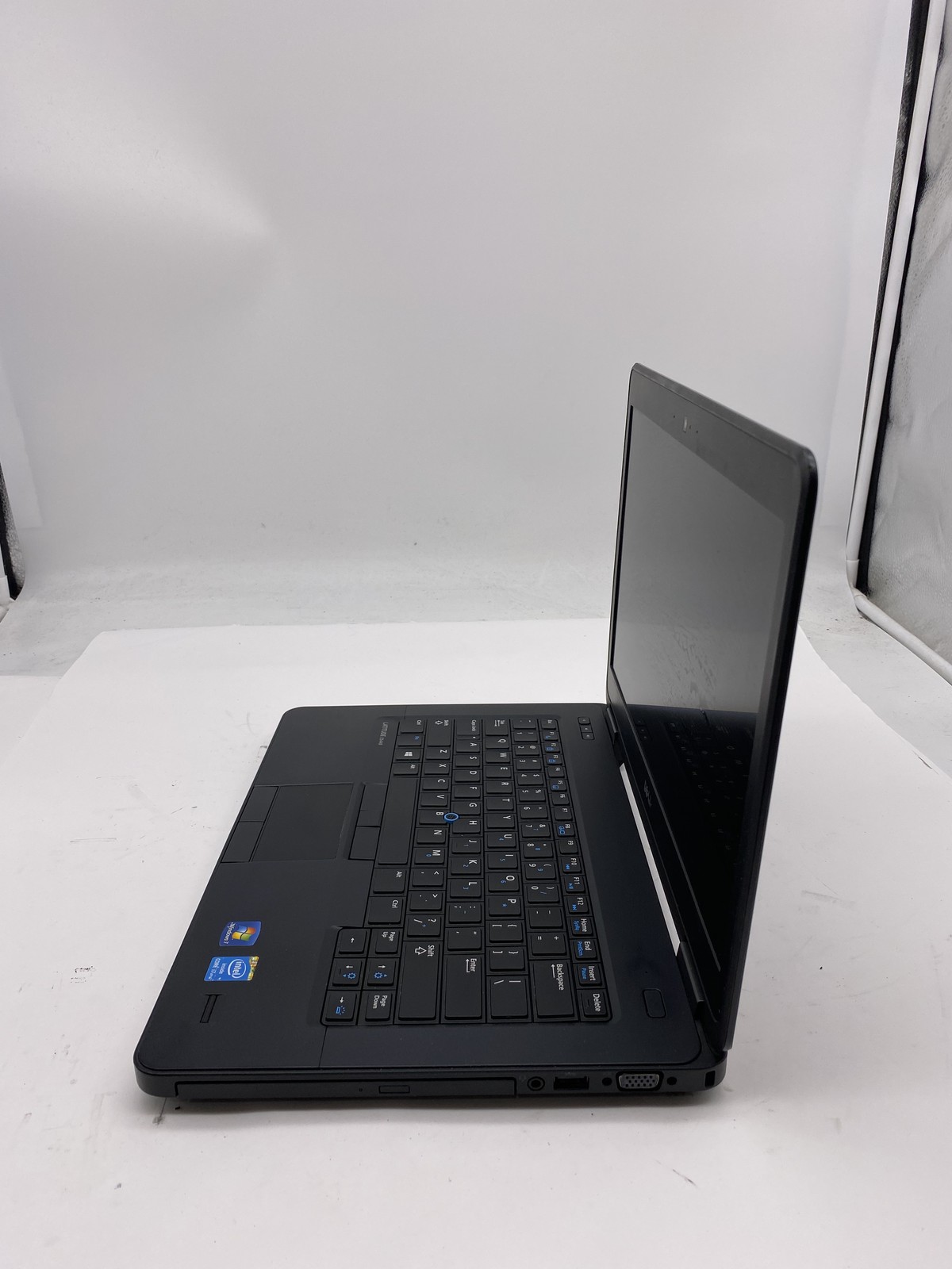 Dell Latitude E5440 Laptop Intel Core i7 4600U 2.1GHz – 4GB RAM No HDD
