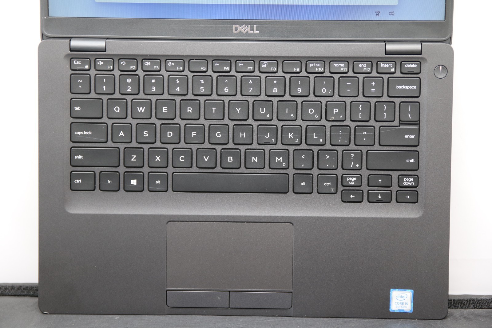 Dell Latitude 5400 – i5-8265U – 8GB, 128GB, Windows 11 Pro +Adapter