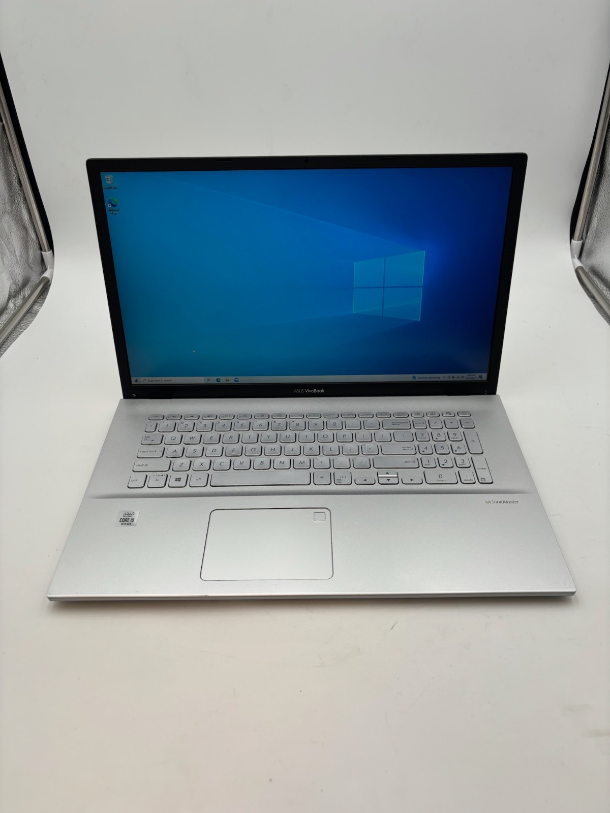 Asus VivoBook S712JA 17.3″ 256 GB SSD 8 GB RAM i5-1035G1 Windows 10 READ
