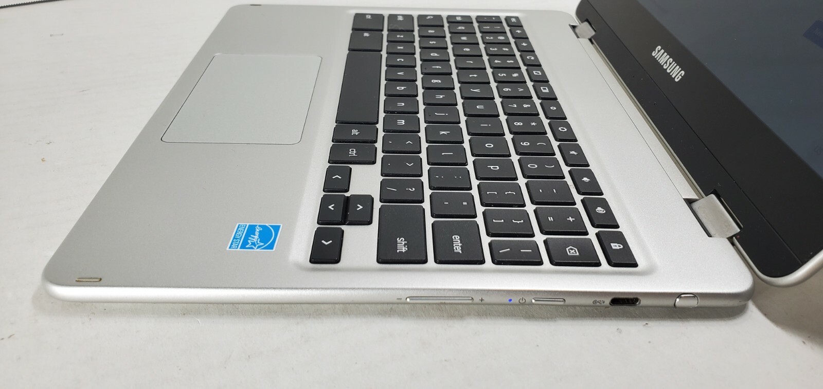Samsung Chromebook Plus 12.3 ARM 4GB 32GB eMMC Silver XE513C24-K01US 360 Deg
