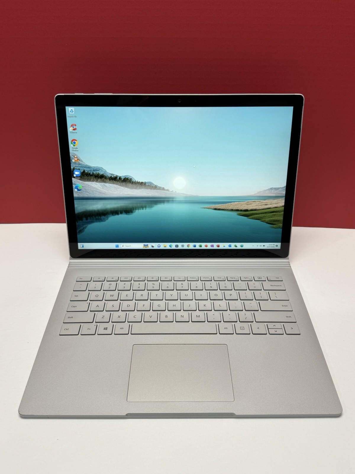 Microsoft Surface Book 2 1832 i5 7300U 2.6GHz 8GB RAM 256GB SSD 2 In 1 Touch