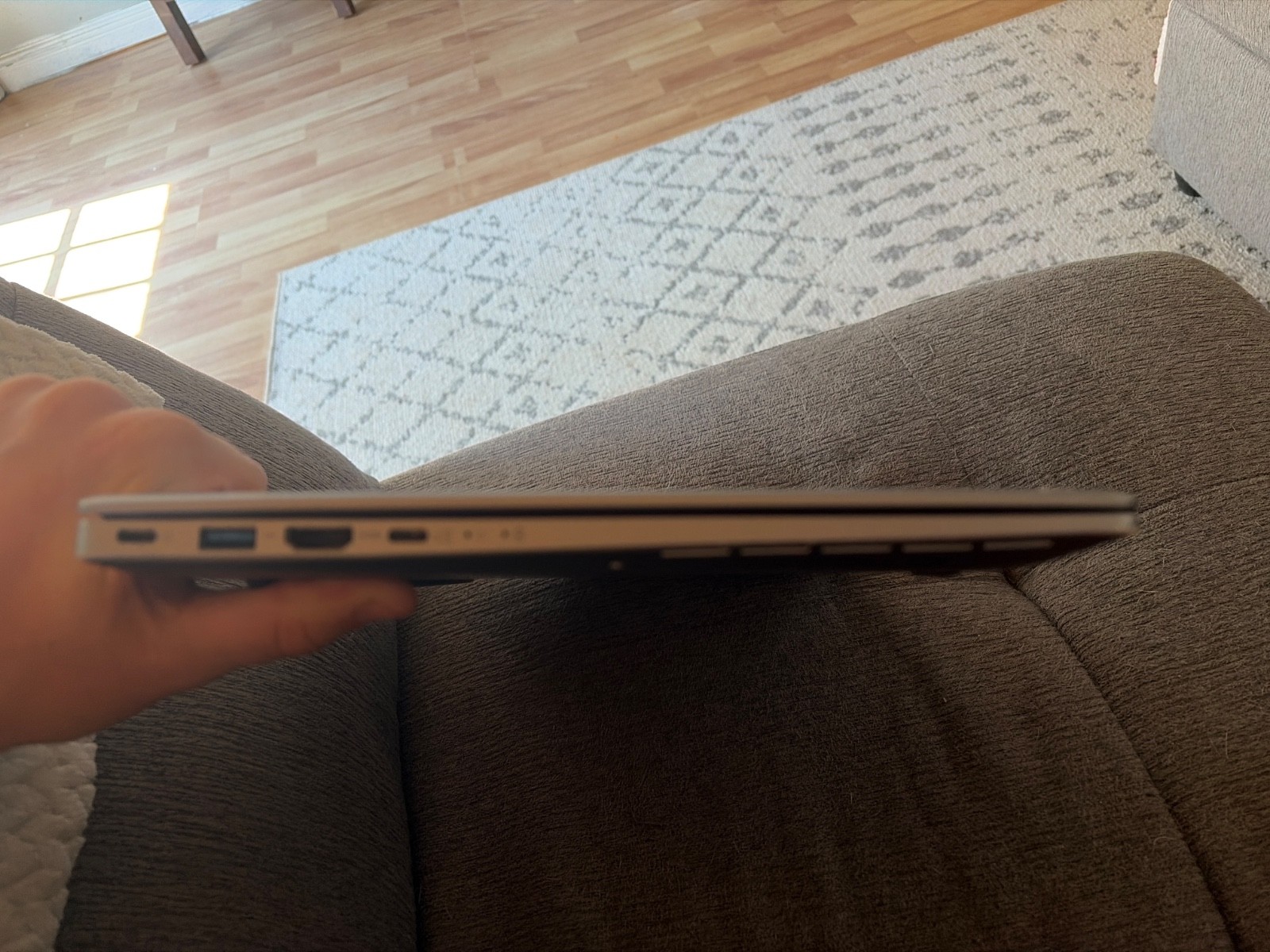 “AceMagic AX16PRO Ryzen 7 Laptop – FOR PARTS / BAD MOTHERBOARD