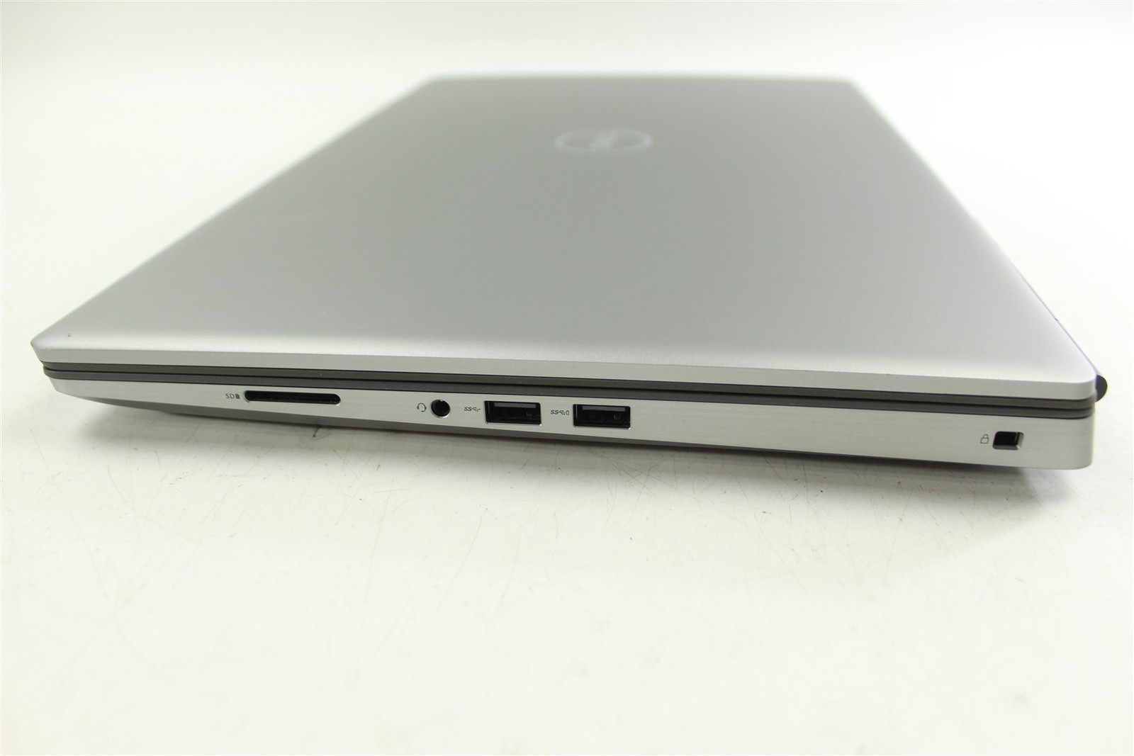 Dell Precision 7750 17.3″ FHD i7-10875H 2.3GHz 512GB SSD 64GB RAM W11P RTX 4000