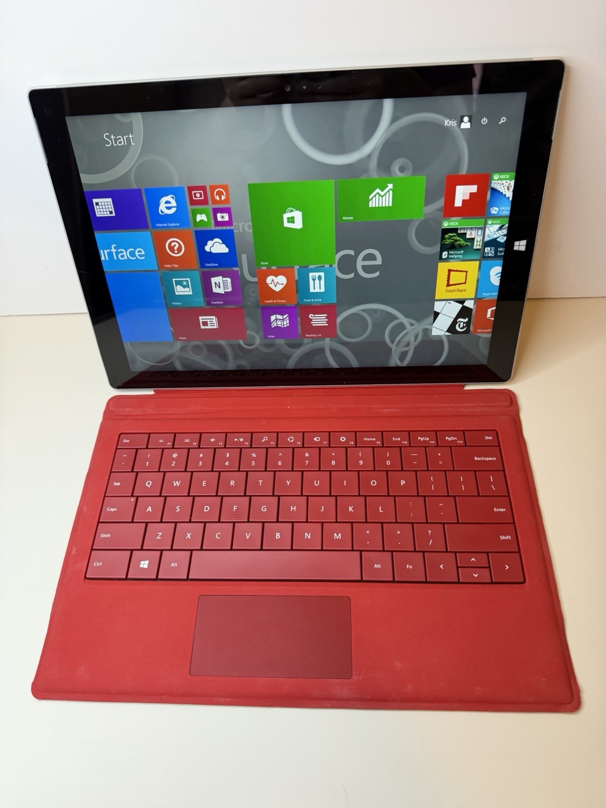 Microsoft Surface Pro 3 13.5″ Touch i3-4020Y 1.50GHz 4GB RAM 64GB SSD W/Keyboard