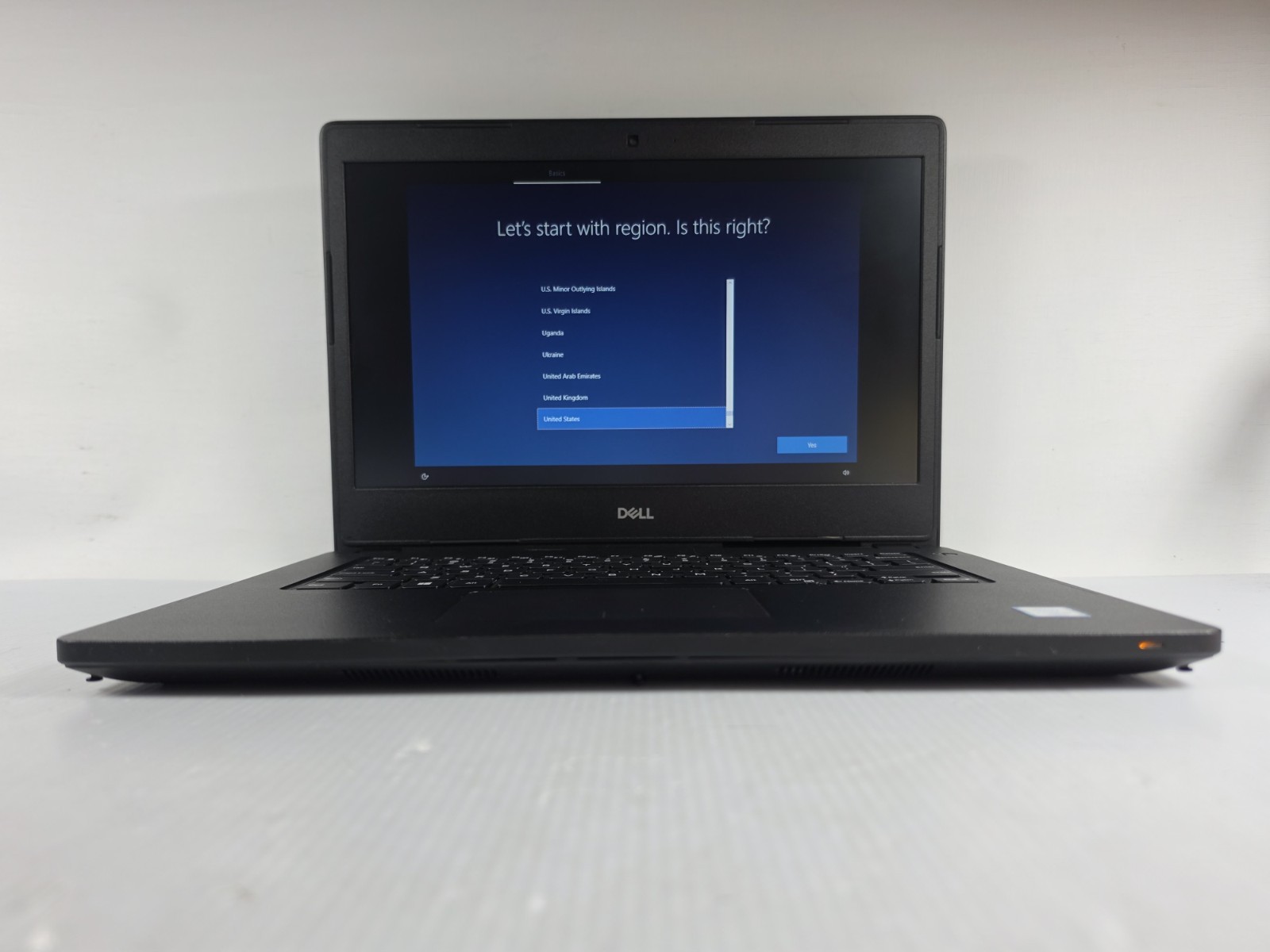 Dell Latitude 3480 14″ Laptop Intel Core i3-6006U 2.0GHz 12GB RAM 500GB HDD