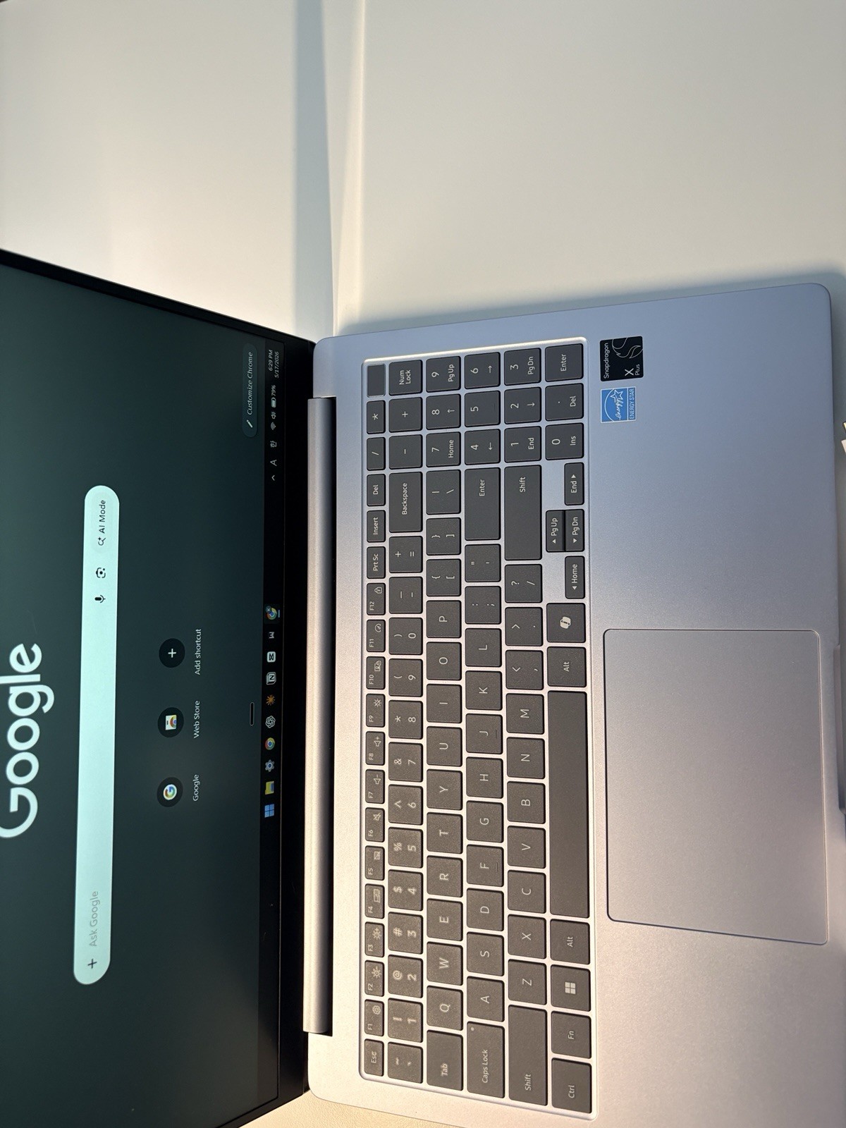 Samsung Galaxy Book4 Edge 15.6″ SnapDragon X 16GB 1TB SSD Win 11 Silver (2024)
