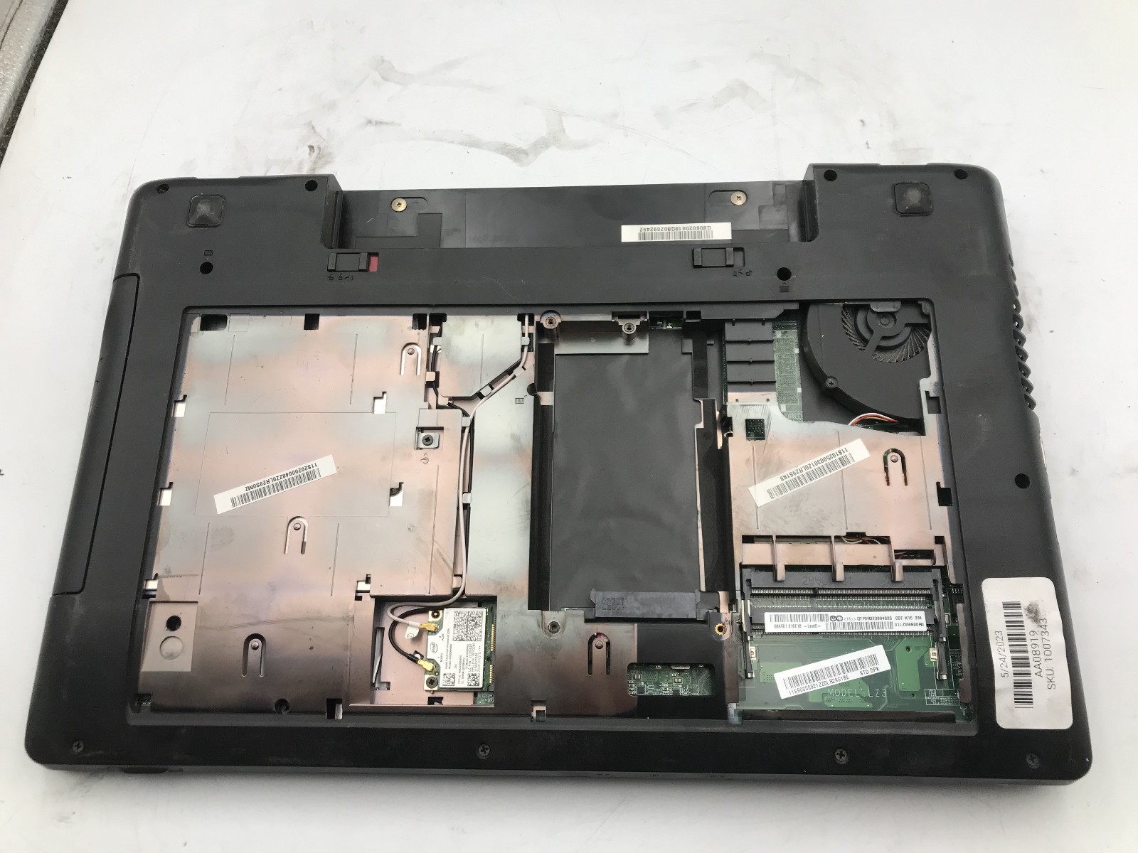LENOVO IDEAPAD Z580 – FOR PARTS/REPAIR – INTEL I5 3210M – NO RAM – READ DESC -BB