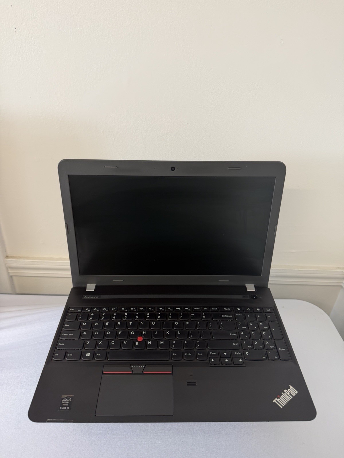 Lenovo Thinkpad E550 Laptop – Good Screen – Intel i5-5200U – RAM 8 GB- Read Des