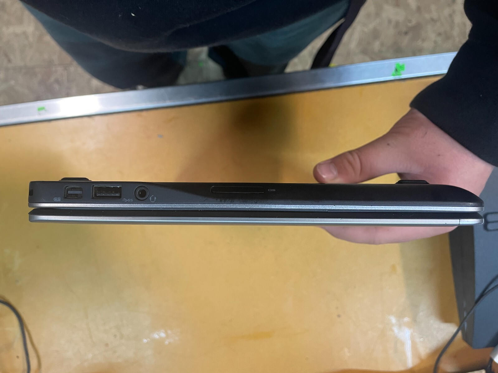 Dell Latitude E7240 256GB SSD Intel i5-4310U 8GB RAM