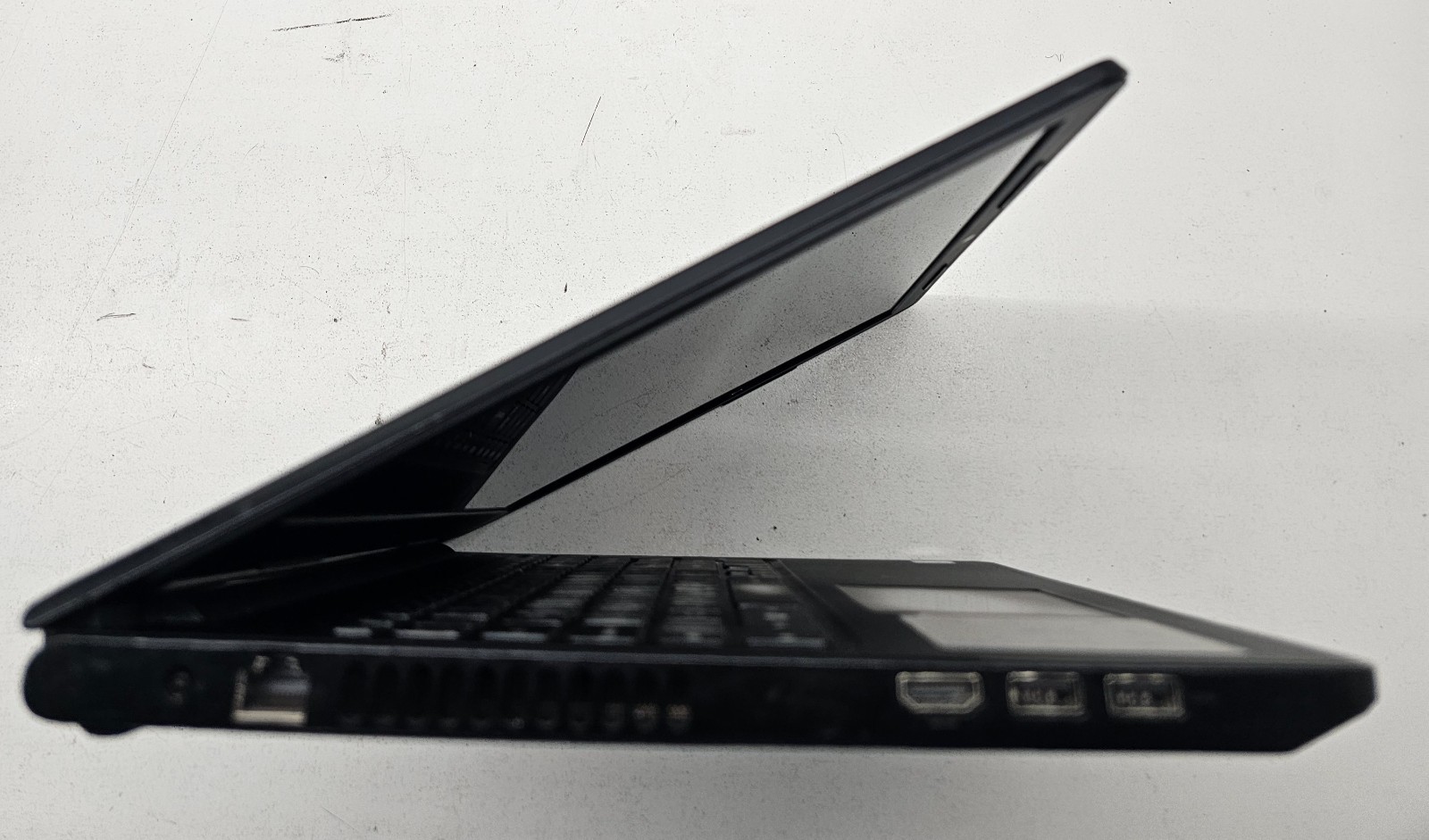 Dell Inspiron 15 3567 15.6″ Laptop Intel Core i3-7100U 6GB RAM NO HD/OS (FL)
