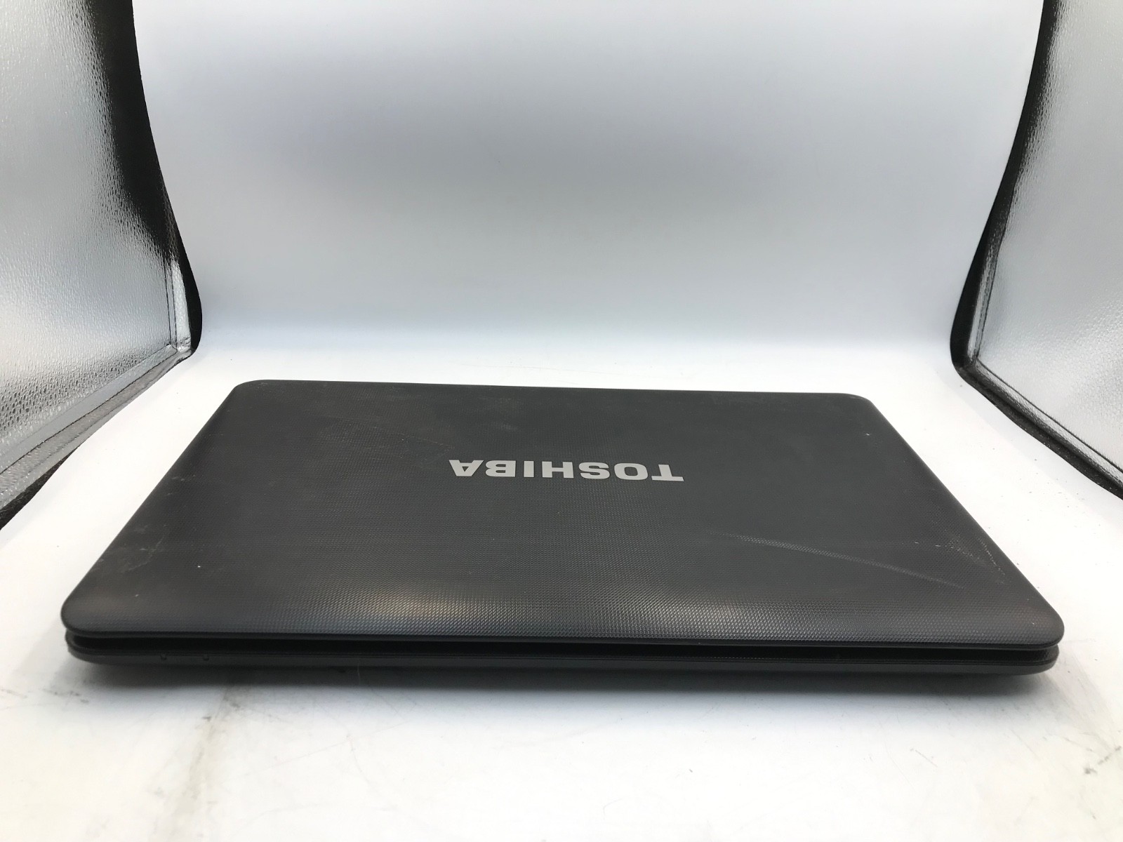 Toshiba Satellite C655 Intel Core i3-380M 2.53GHz 15″ -BROKEN DISPLAY -MZ