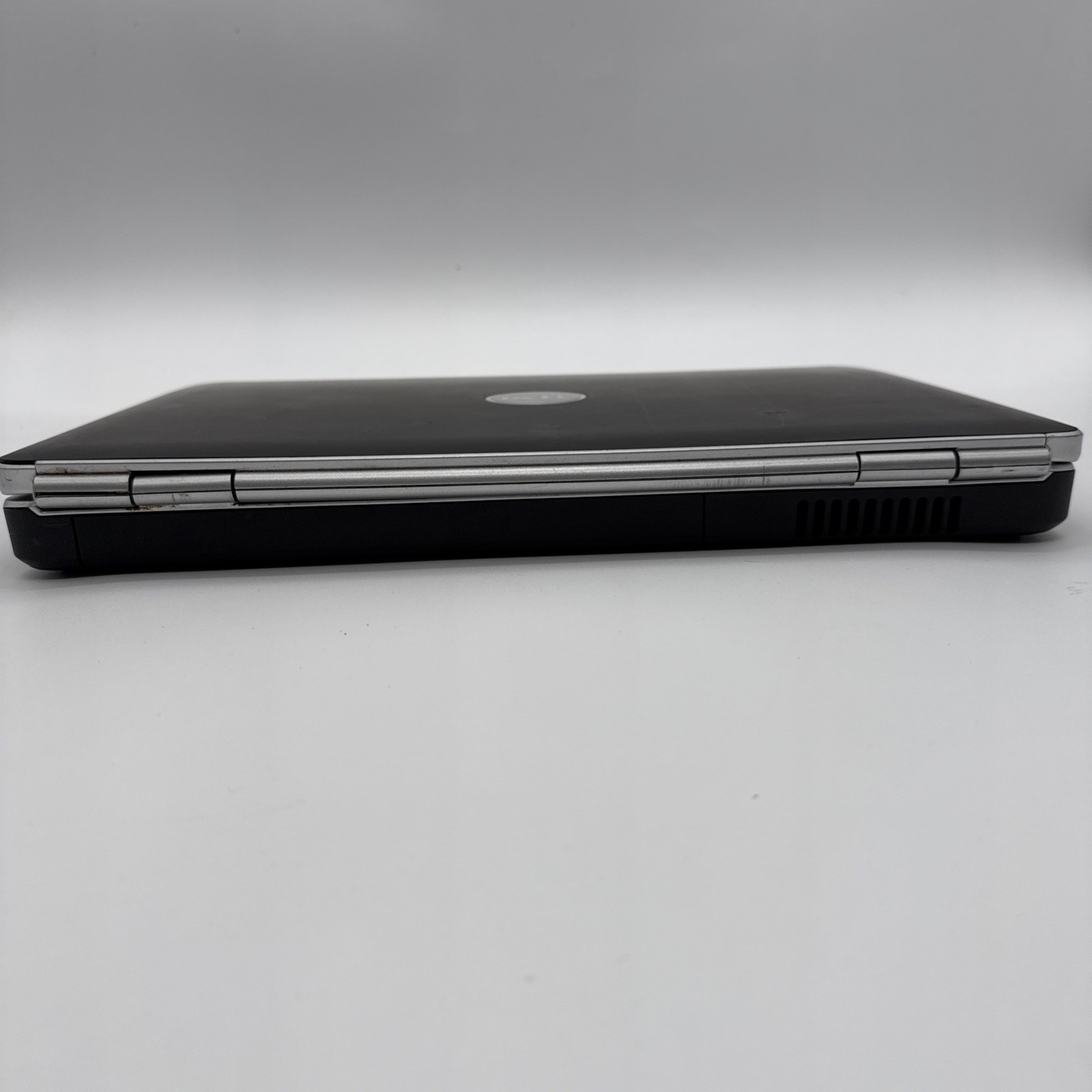Dell Insprion 1525 intel Cpu 2.16ghz, 4gb ram, 120 HDD, Boot Bios, Batt, No OS