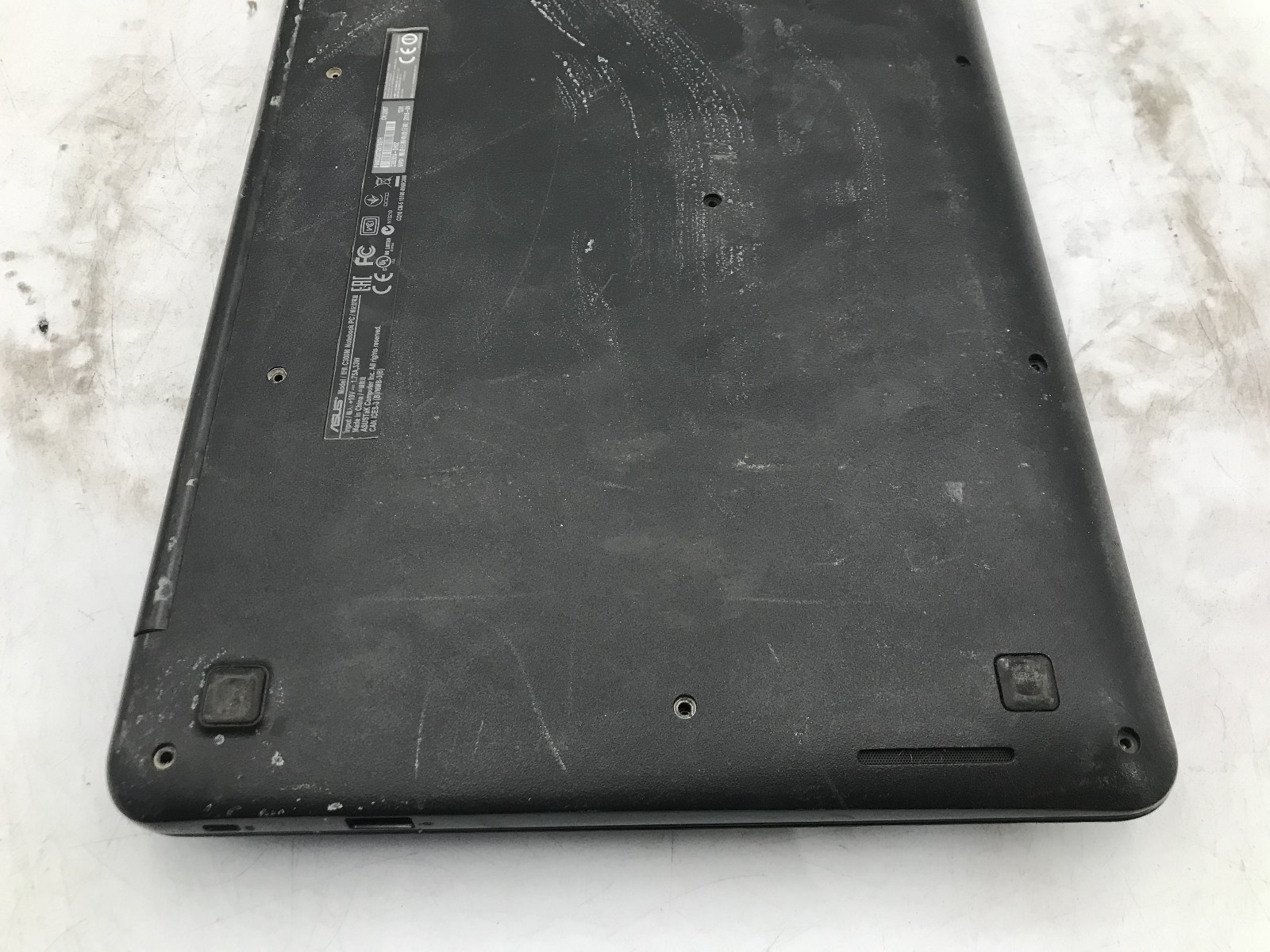 ASUS C300M CHROMEBOOK – FOR PARTS/REPAIR – INTEL CELERON N2830 – 2GB RAM – BB