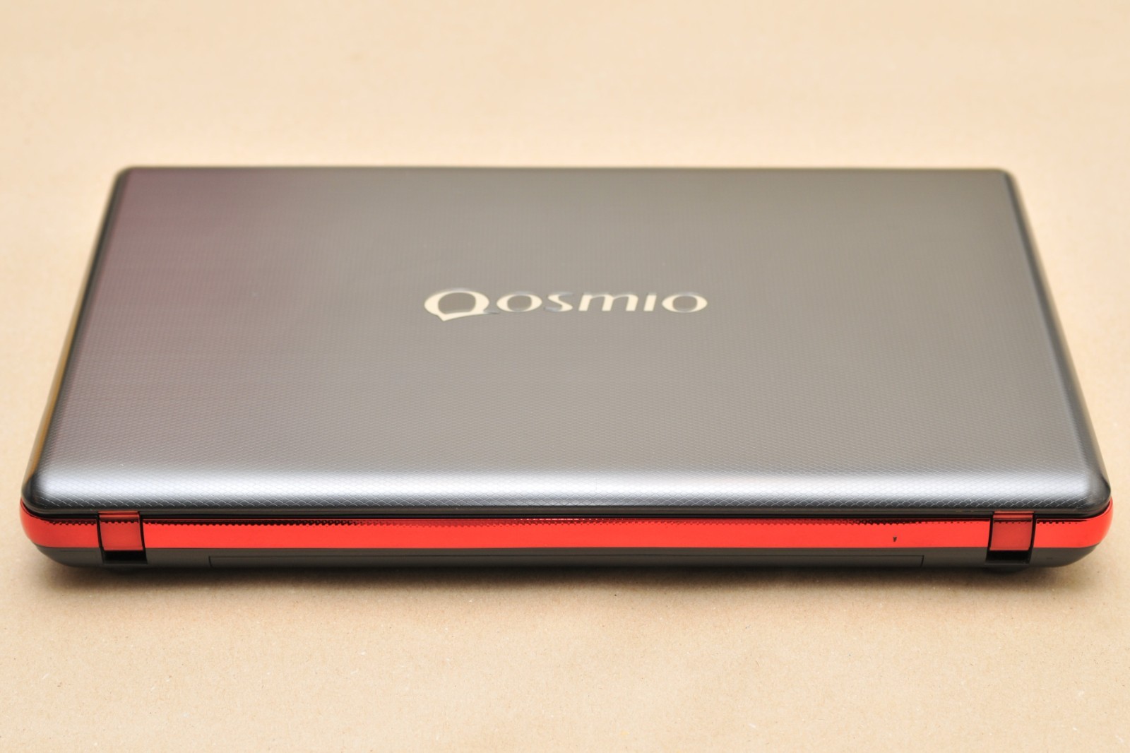 Toshiba Qosmio X875-Q7190 i7-3630QM GeForce GTX 670M 256GB SSD 12GB RAM Win 8