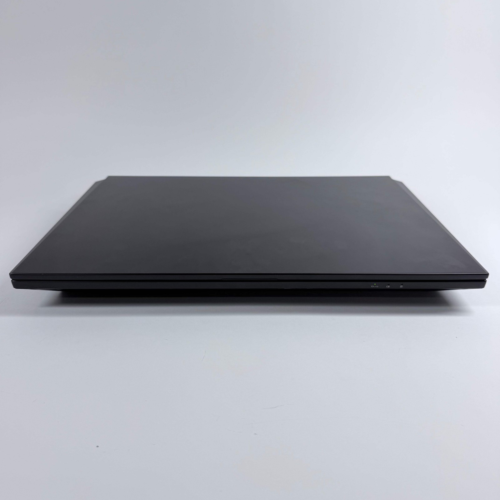 XOTICPC Laptop 1JT4V90 17.3″ i9-10900K 3.7GHz 64GB RAM 1TB SSD 512GB SSD RTX3070