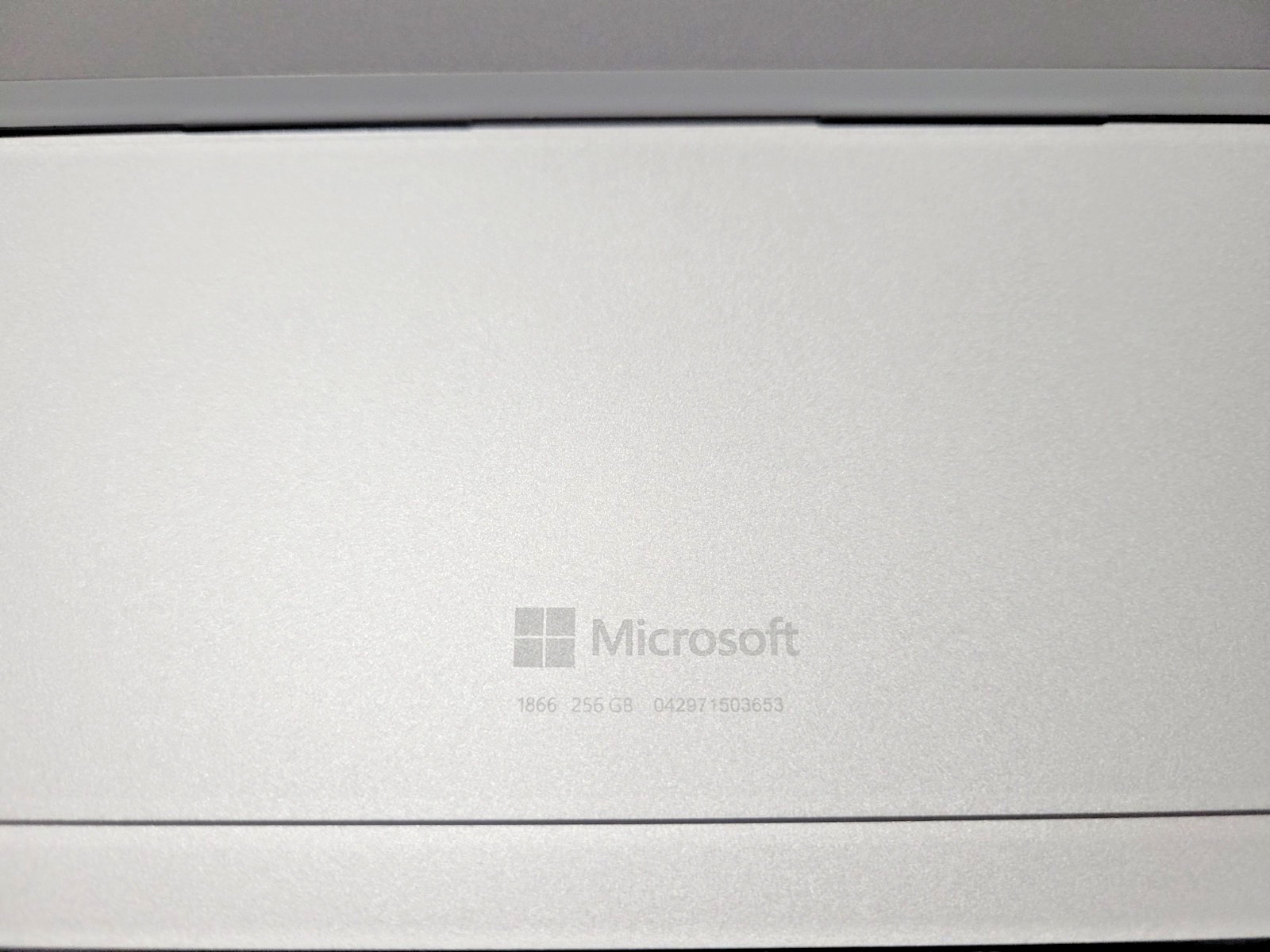 Microsoft Surface Pro 7 Laptop Intel i5-1035G4 8GB RAM 256GB NVMe Win 11 Pro