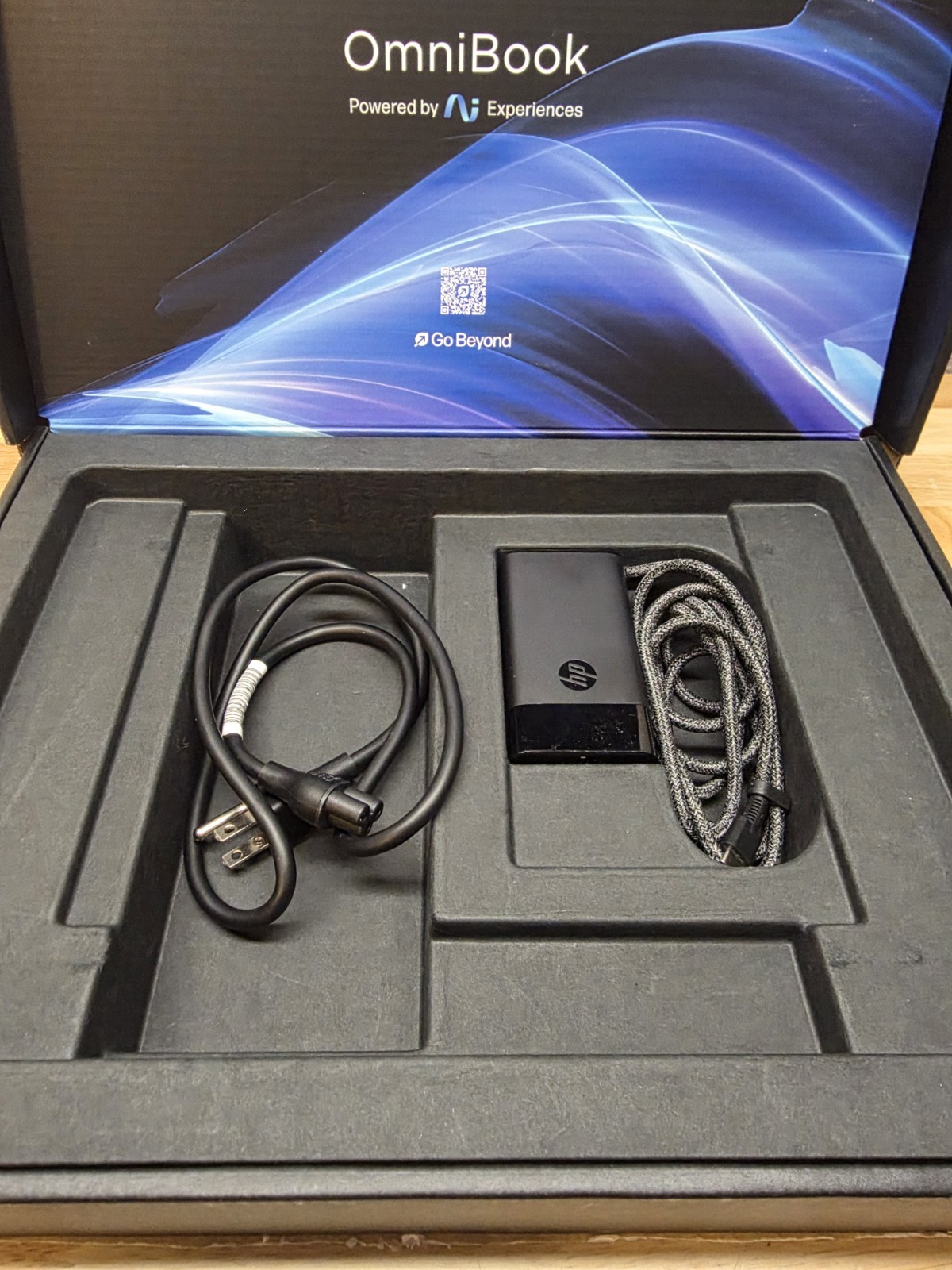 HP OmniBook Ultra Flip 14″ 3K OLED 2-in-1 Copilot+ PC | Core Ultra 7 256V | 16GB