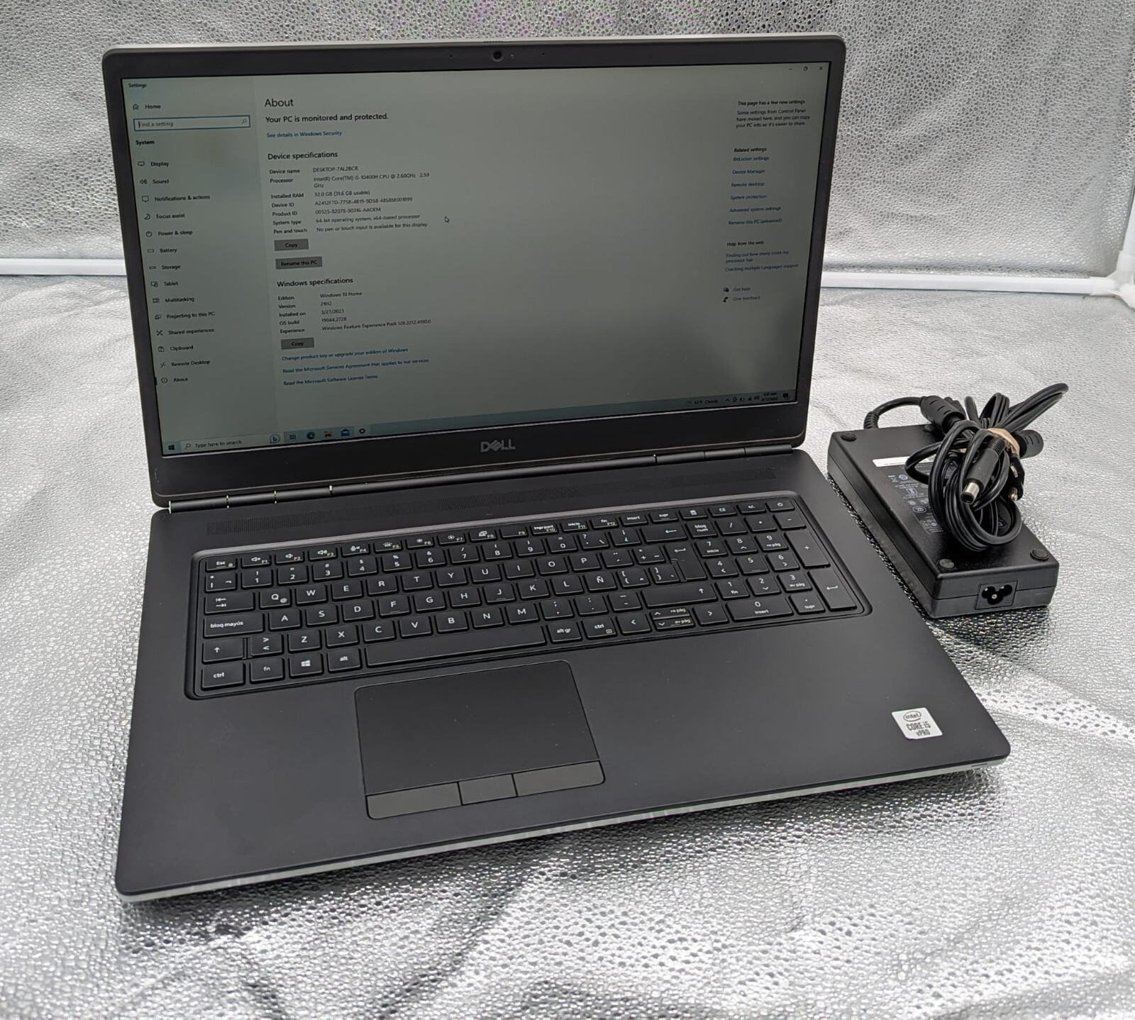 Dell PRECISION 7750 17.3″ I5-10400H 260GHz. 1TB SSD 32GB W10