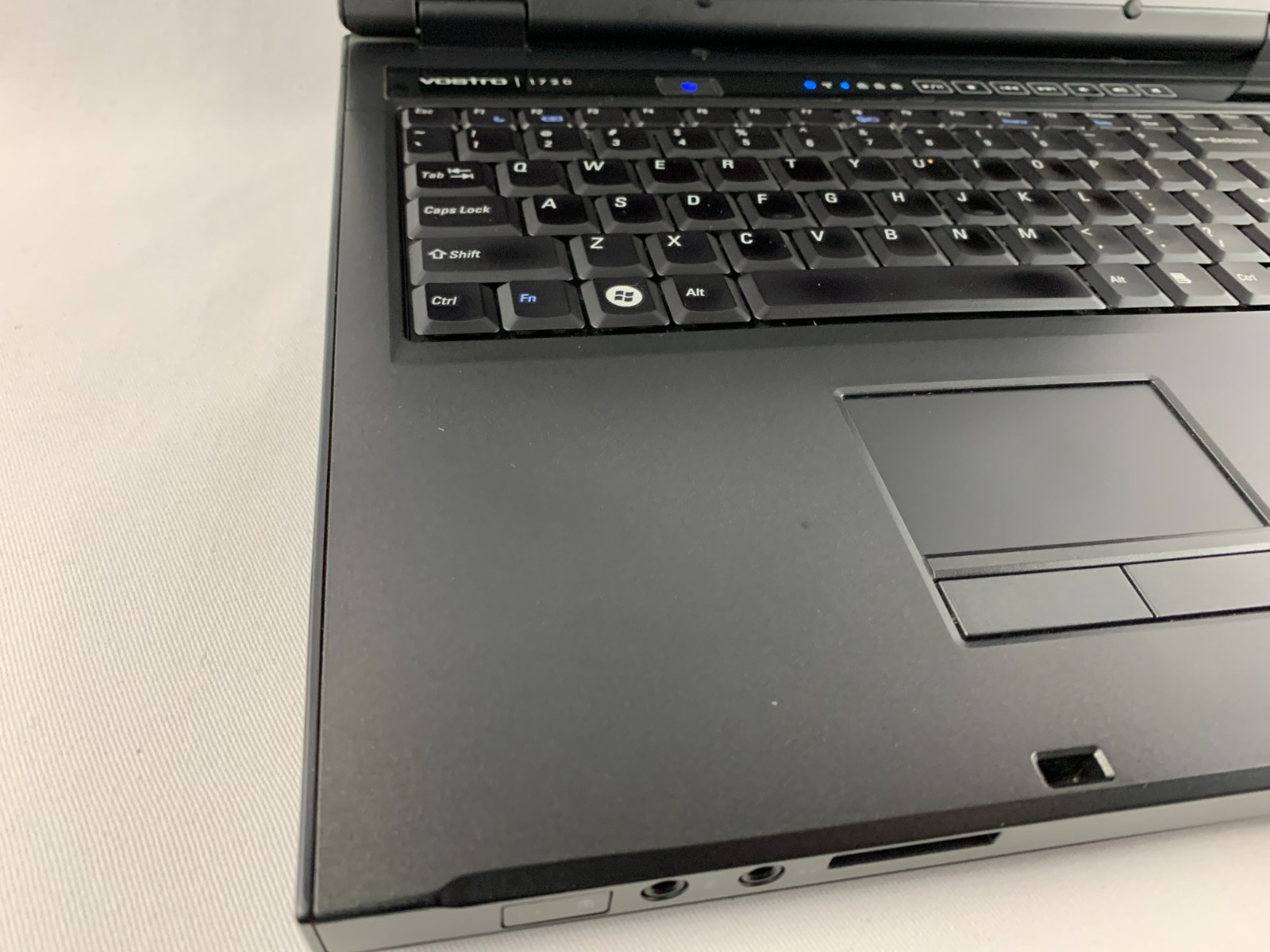 Dell Vostro 1720 Laptop, Intel Core 2 Duo 2.26GHz, 4GB RAM, 256GB SSD, Win7Pro