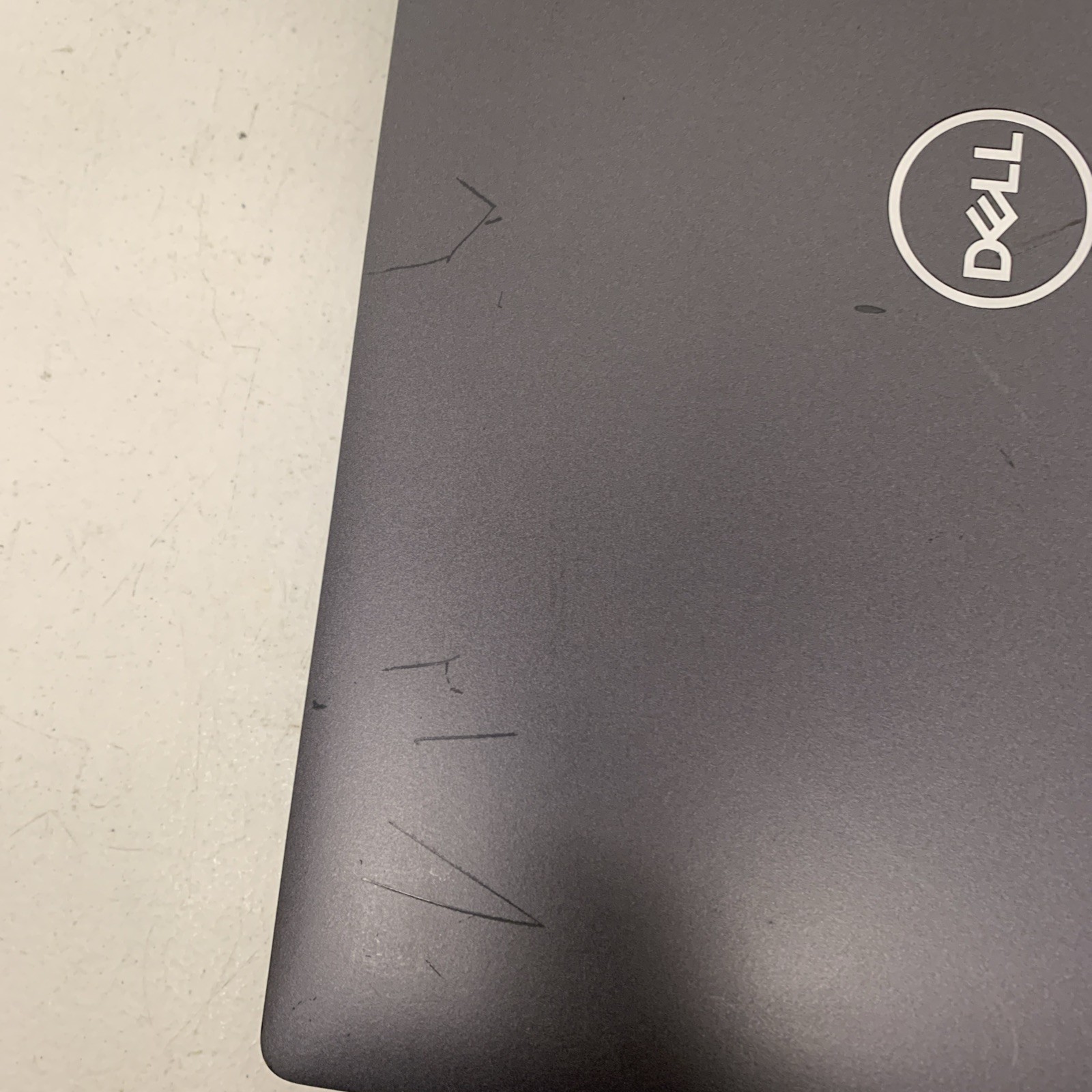 Dell Latitude 5400 14″ i7-8665U@1.9GHz, 12GB RAM, 256GB Ssd Win 11 Pro *