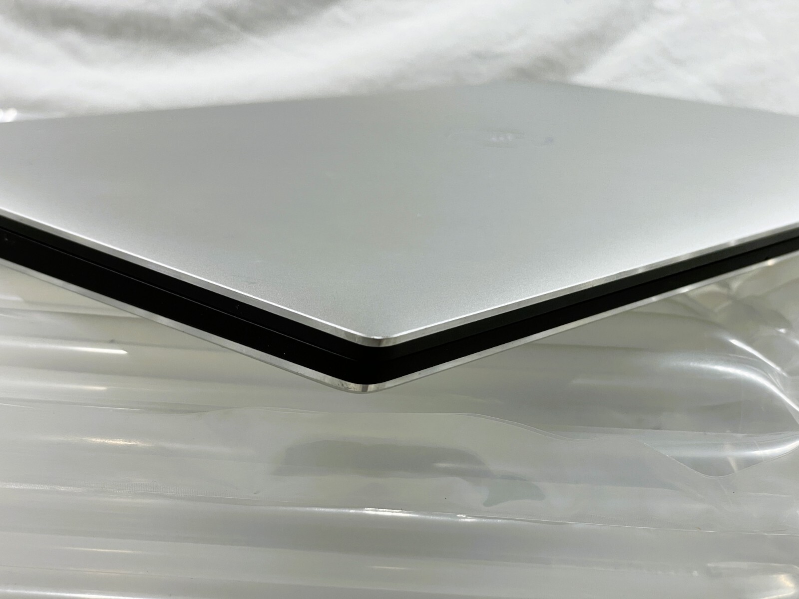 Dell XPS 15 7590 4K TOUCH ✔i9-9980HK ✔32GB RAM ✔2TB SSD✔ Grade A