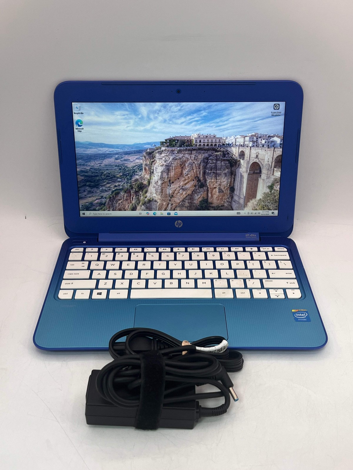 HP Stream 11-D010WM 11″ Celeron N2840 2.1GHz 2GB 32GB – Blue READ