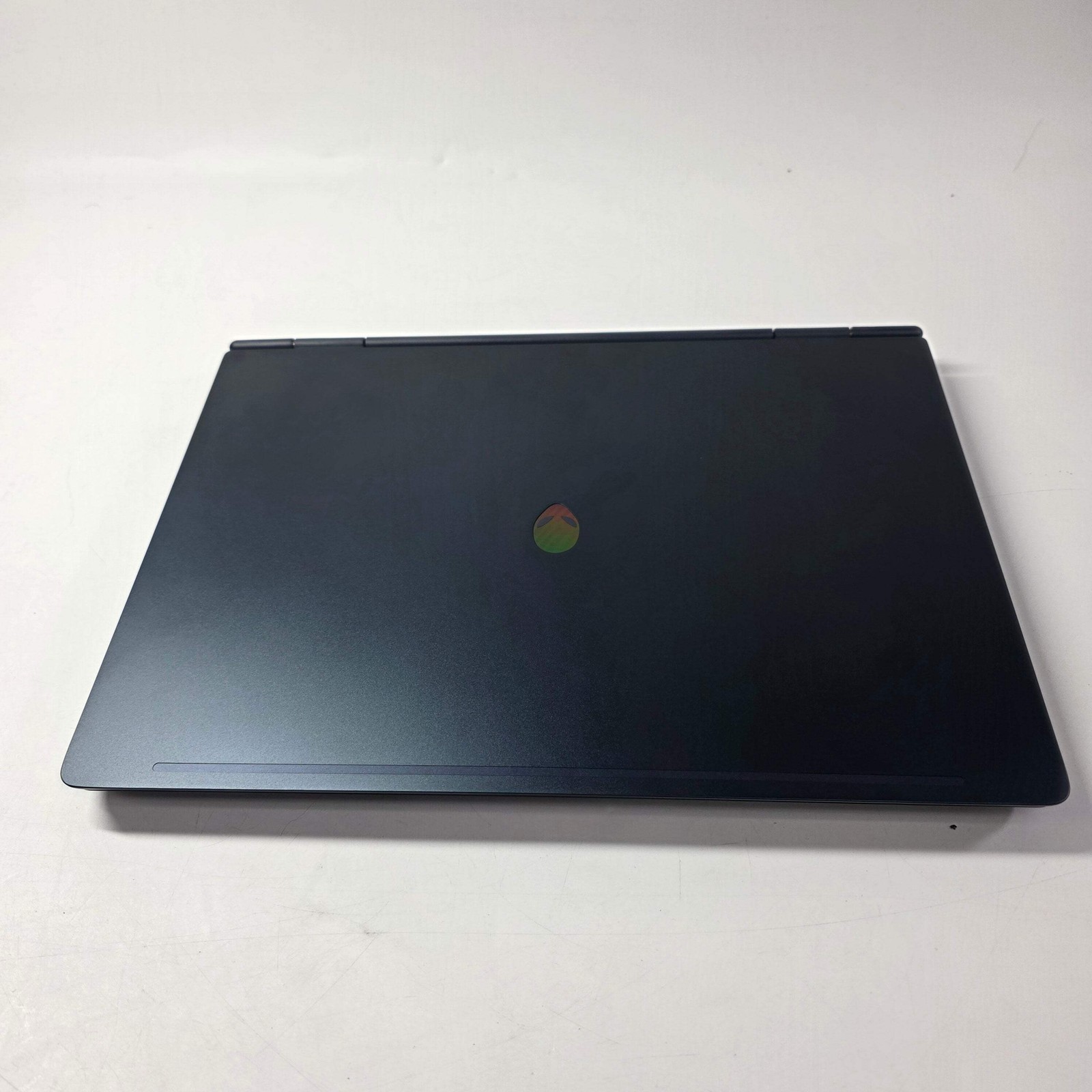 Alienware 16 Aurora RFV28 15.6″ Core 7 240H 16GB RAM 500GB GeForce RTX 5050