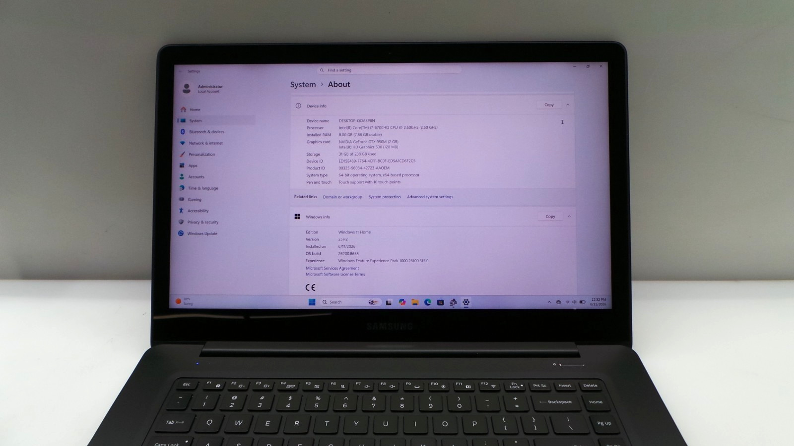 Samsung Notebook NP940Z5L | 15.6″ | i7-6700HQ | 8GB 256GB SSD | Touchscreen