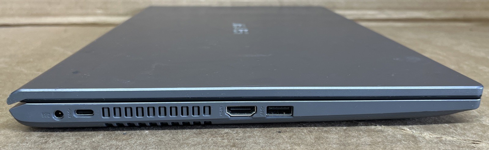 Asus Vivobook 15, AMD Athlon Silver 3050U with Radeon Graphics 2.30GHz, 8GB RAM