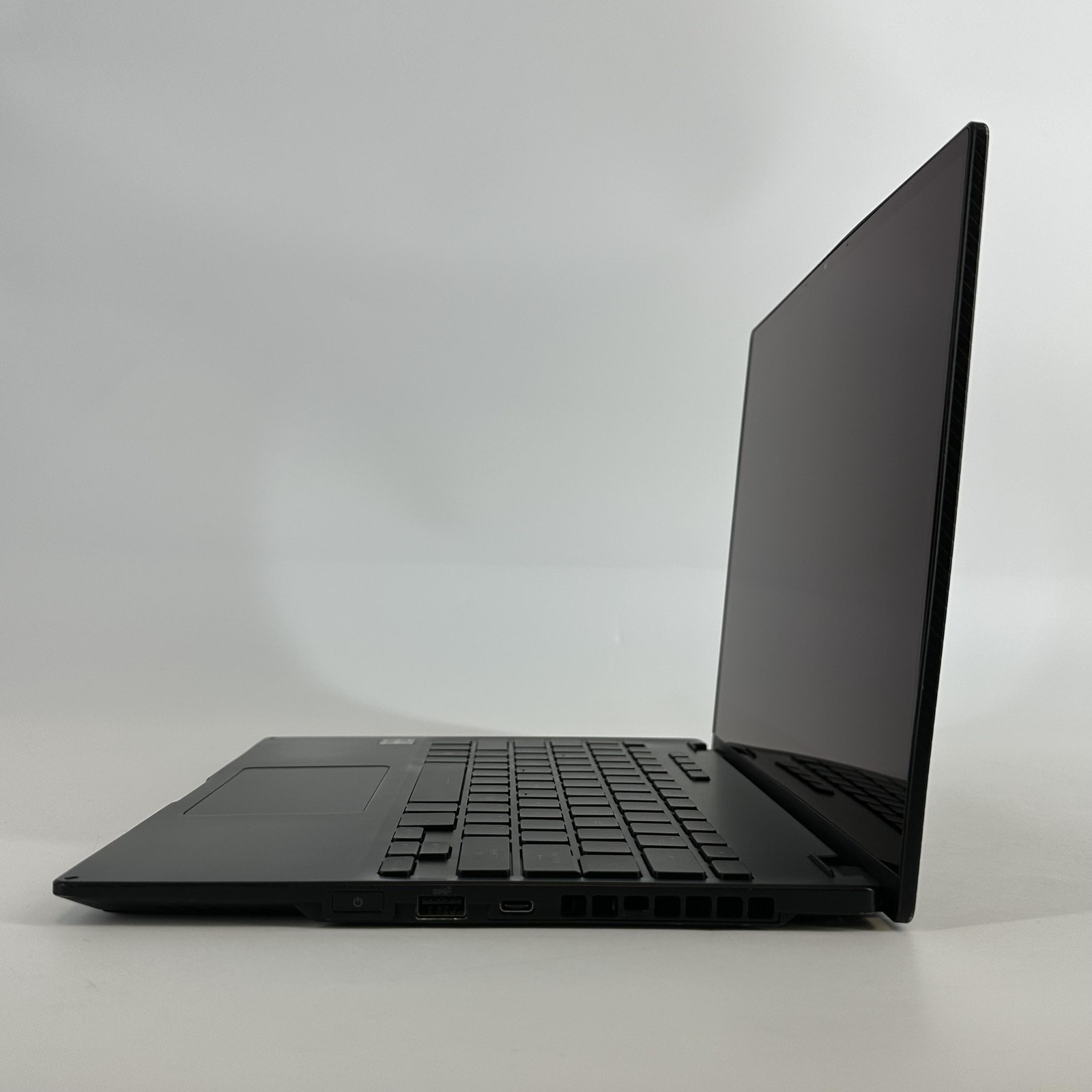 Asus ROG Flow X13 GV301 13 FHD+ TOUCH 3.3GHz Ryzen 9 5900HS 16GB 1TB RTX 3050 Ti