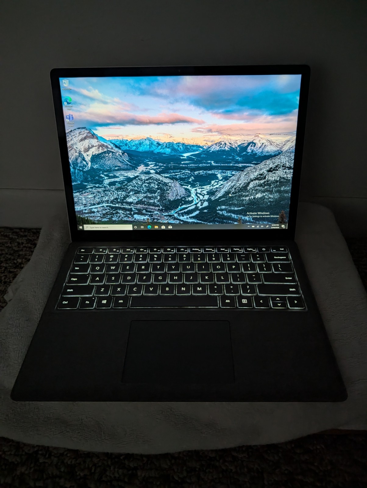 Microsoft Surface Laptop 2 1769 13.5″ Touch Core i5-8650U 8GB RAM 256GB SSD