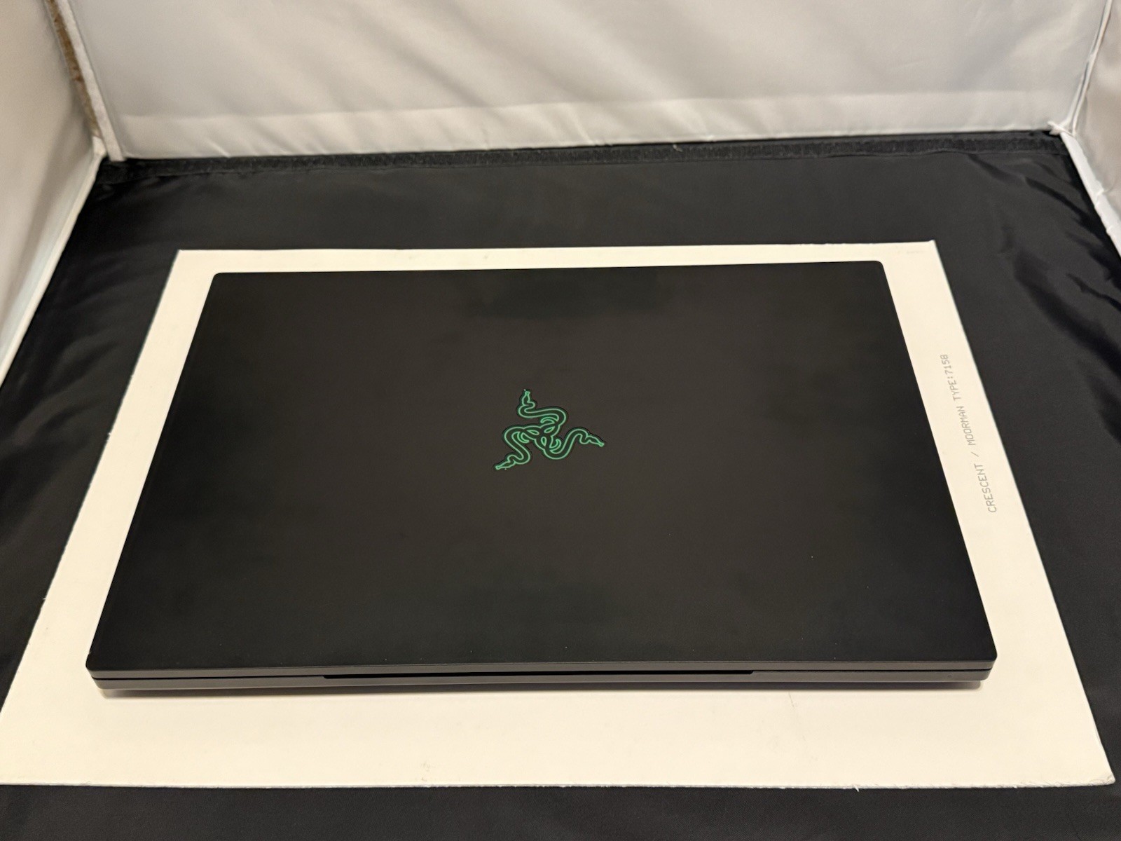 Razer Blade 16 OLED i9-14900HX, 32GB/2TB, RTX 4080, QHD+ 240Hz Gaming Laptop