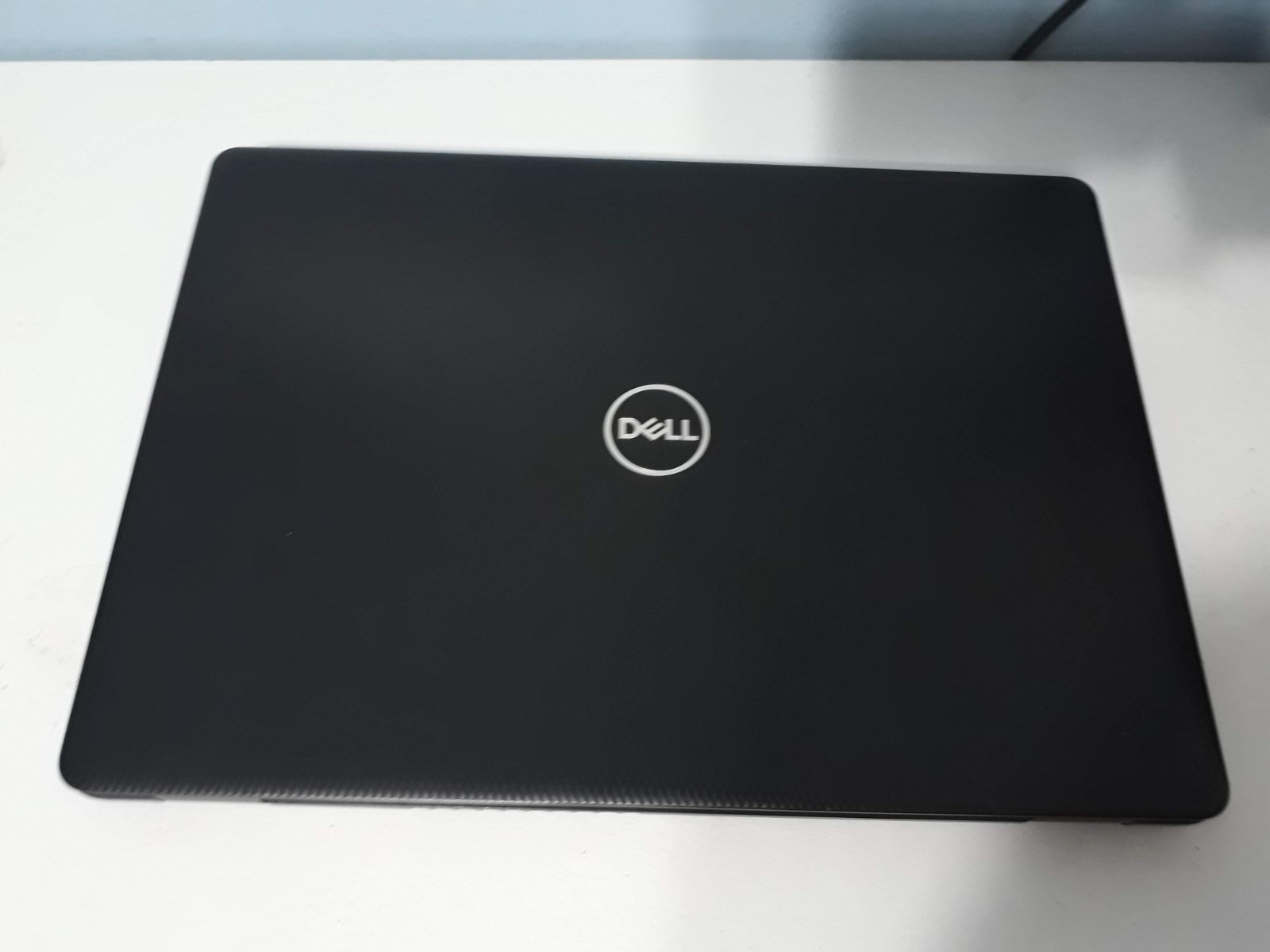 Dell Inspiron 3493 8gb RAM, 256GB NVMe, i5-1035G1 (WORKING) minor scuffs.