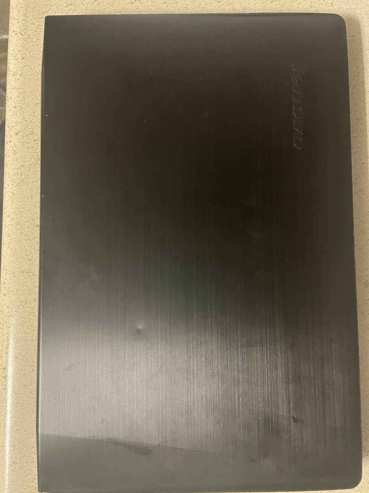 Lenovo Ideapad Y500 Gaming Laptop. 8GB Ram 1TB HDD/ Win 10/ Nvidia GeForce 750M
