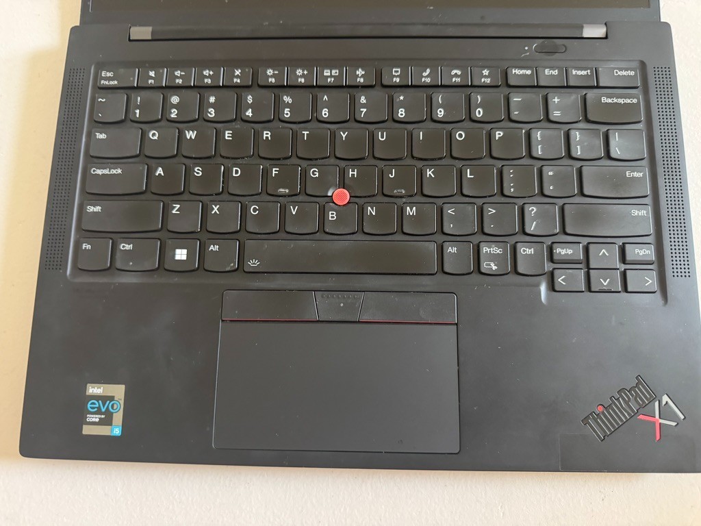 Lenovo ThinkPad X1 Carbon Gen 9 Laptop Intel Core i5-1135G7 16GB RAM – No SSD