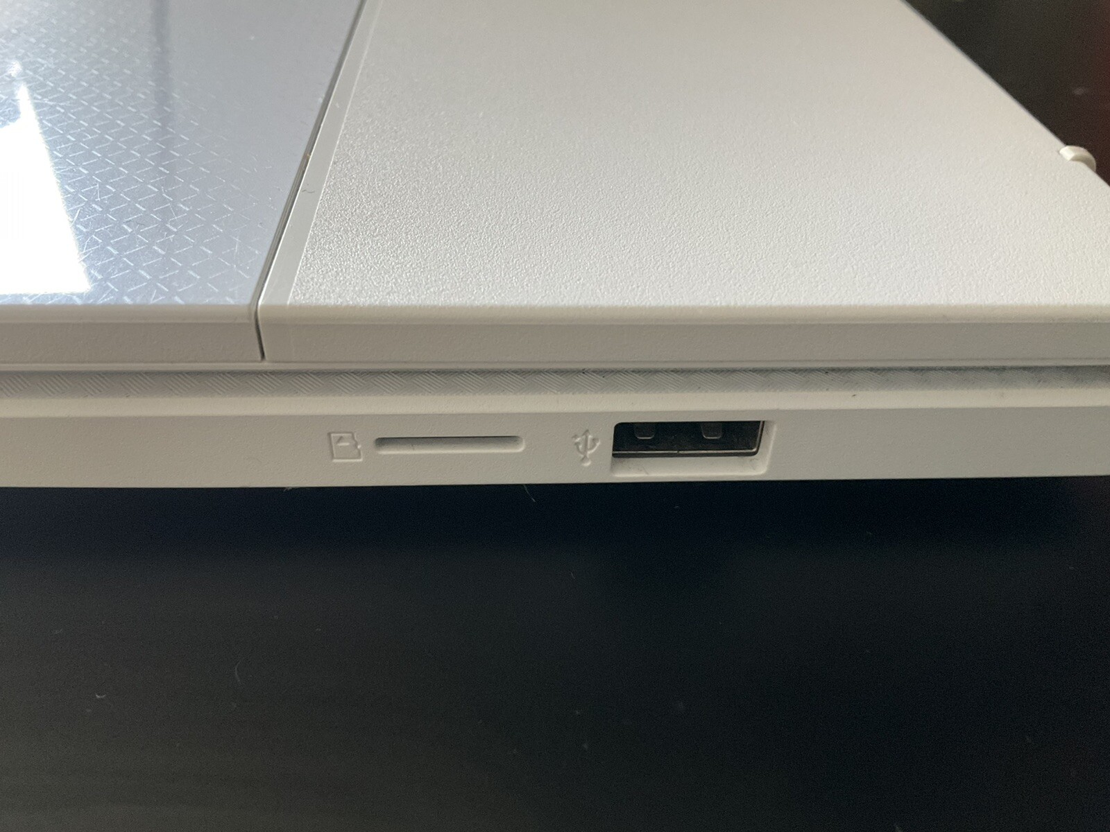 ASUS ImagineBook MJ401TA 14 inch (128GB, Intel Core M, 3.40GHz,4GB)…