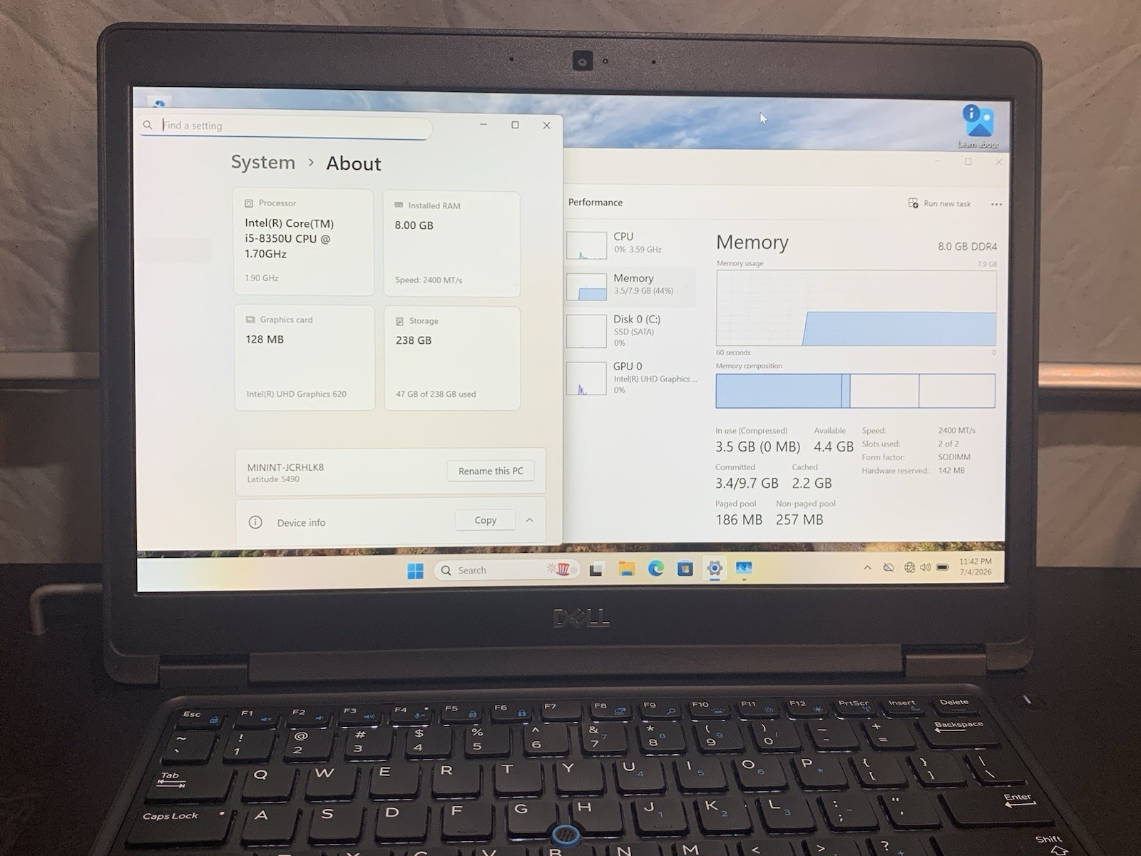 Dell Latitude 5490 i5-8350U 8GB 256GB SSD Win11 14in FHD Black
