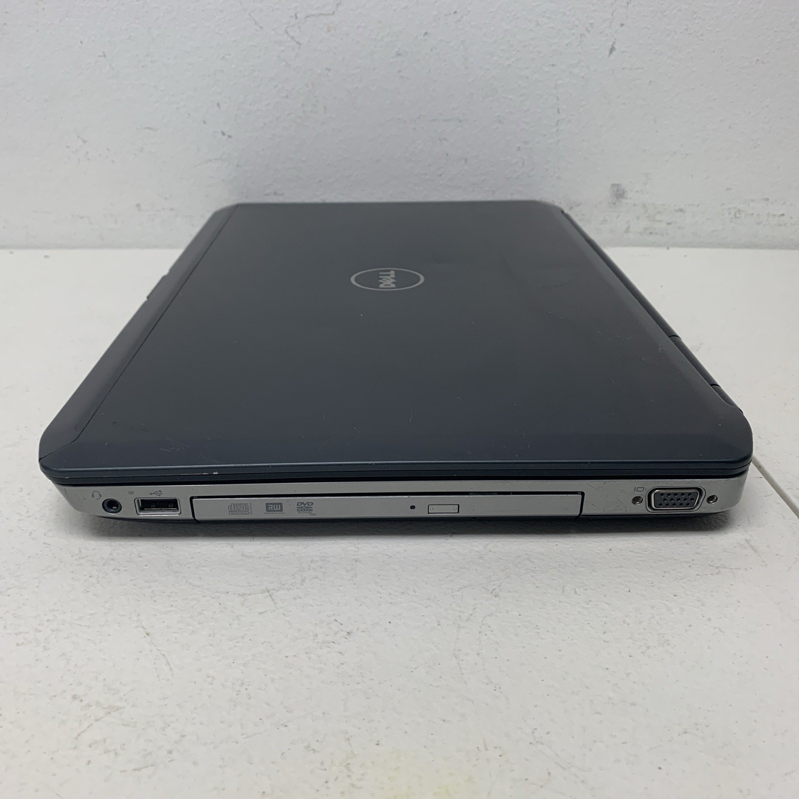 DELL LATITUDE E5530 INTEL i3-3120M 2.5ghz 4GB 128 Gb SSD Wind 10 Pro