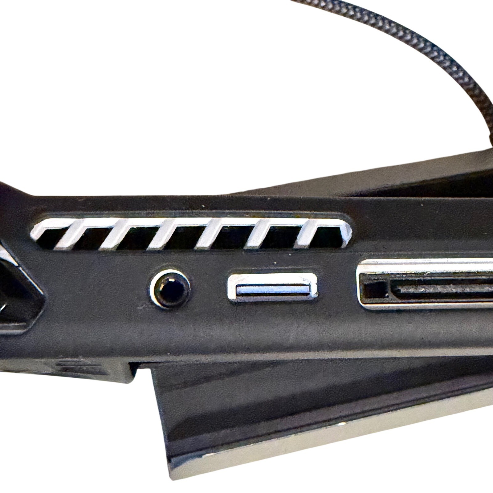 ASUS ROG Ally 7″ Z1 Extreme White 16g RAM, 1TB MicroSD Chip, Docking Station