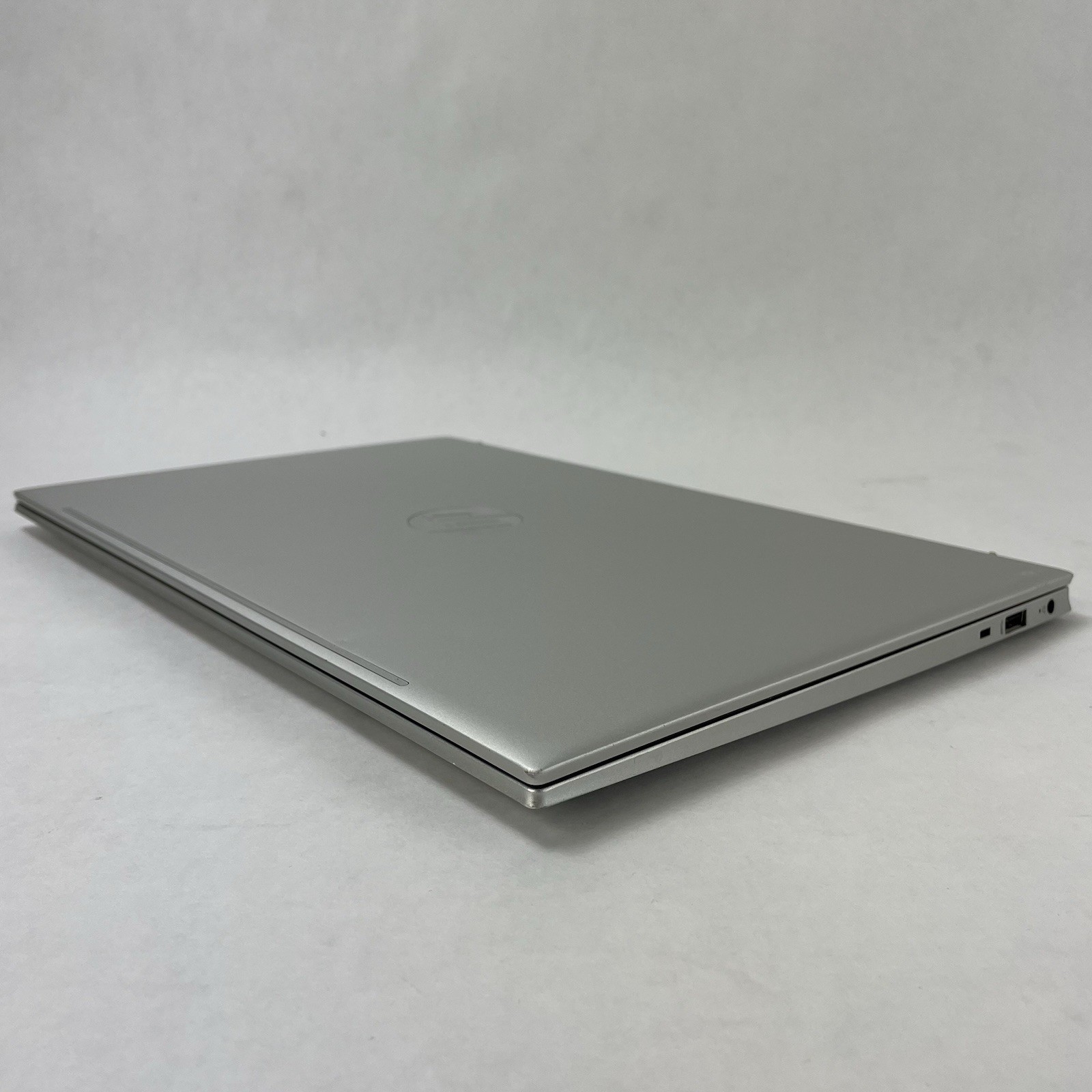 HP Pavilion 15t-eg300 15.6″ i7-1355U 3.70 GHz 8 GB RAM No SSD/OS/AC