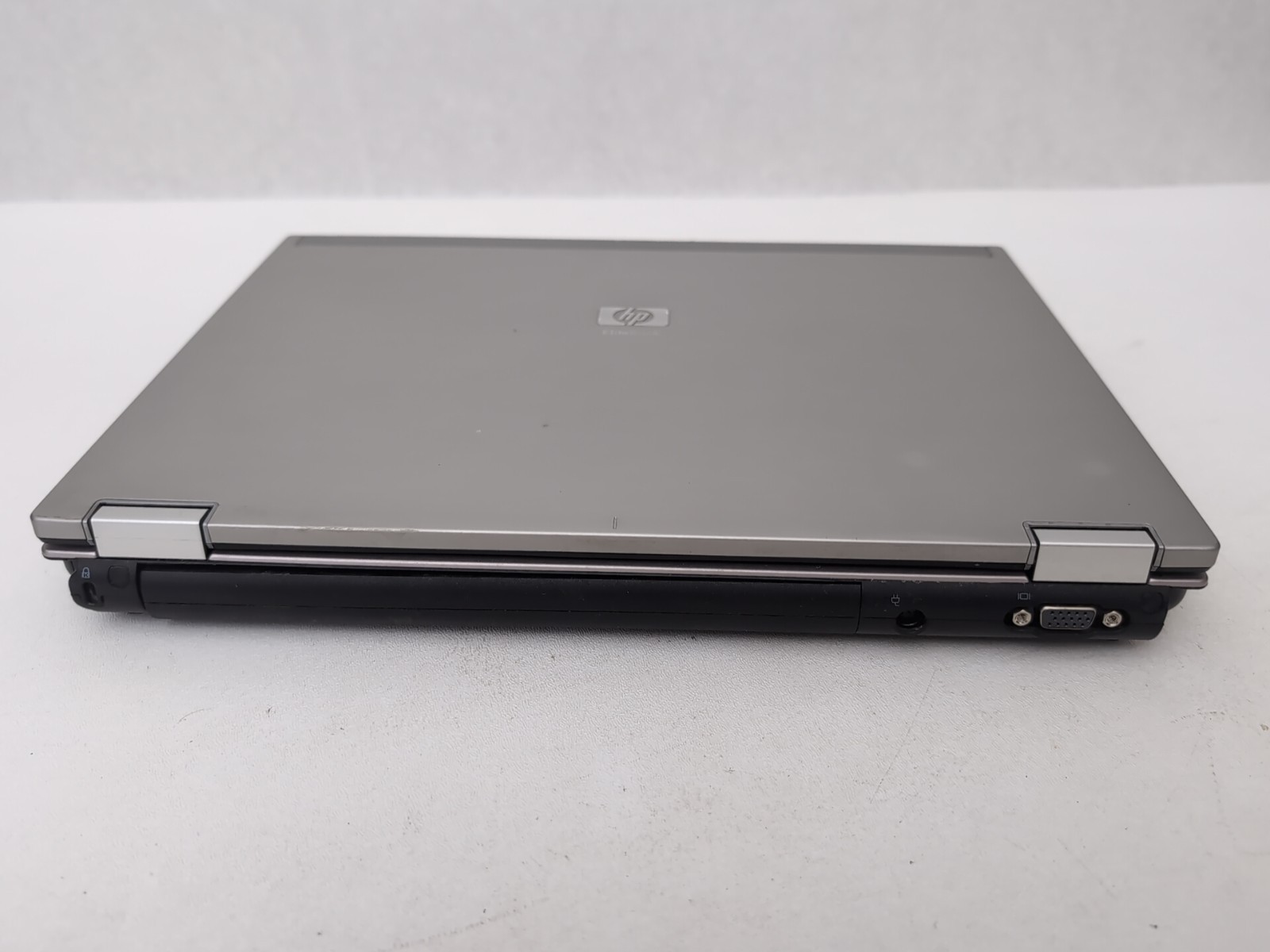 Parts Or Repair HP EliteBook 6930P Intel Core 2 Duo Unknown Specs – No Power