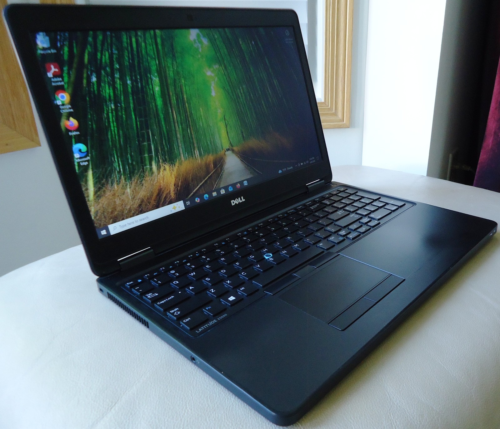 Dell Latitude E5550 Intel I5 2.30 GHz 500 HDD 8 GIG RAM WINDOWS 10 MS OFFICE