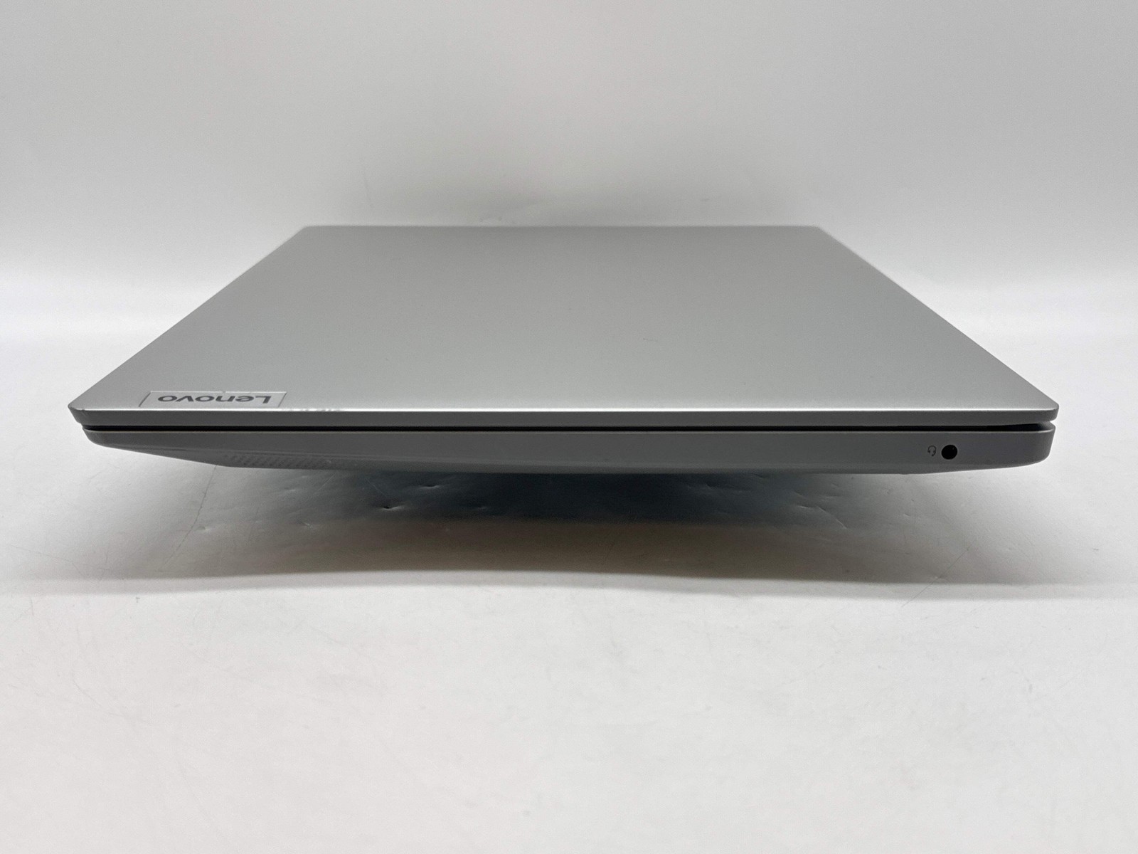 Lenovo Slim 1-14AST-05 14″ AMD A6-9220e 4GB 64GB eMMC Used