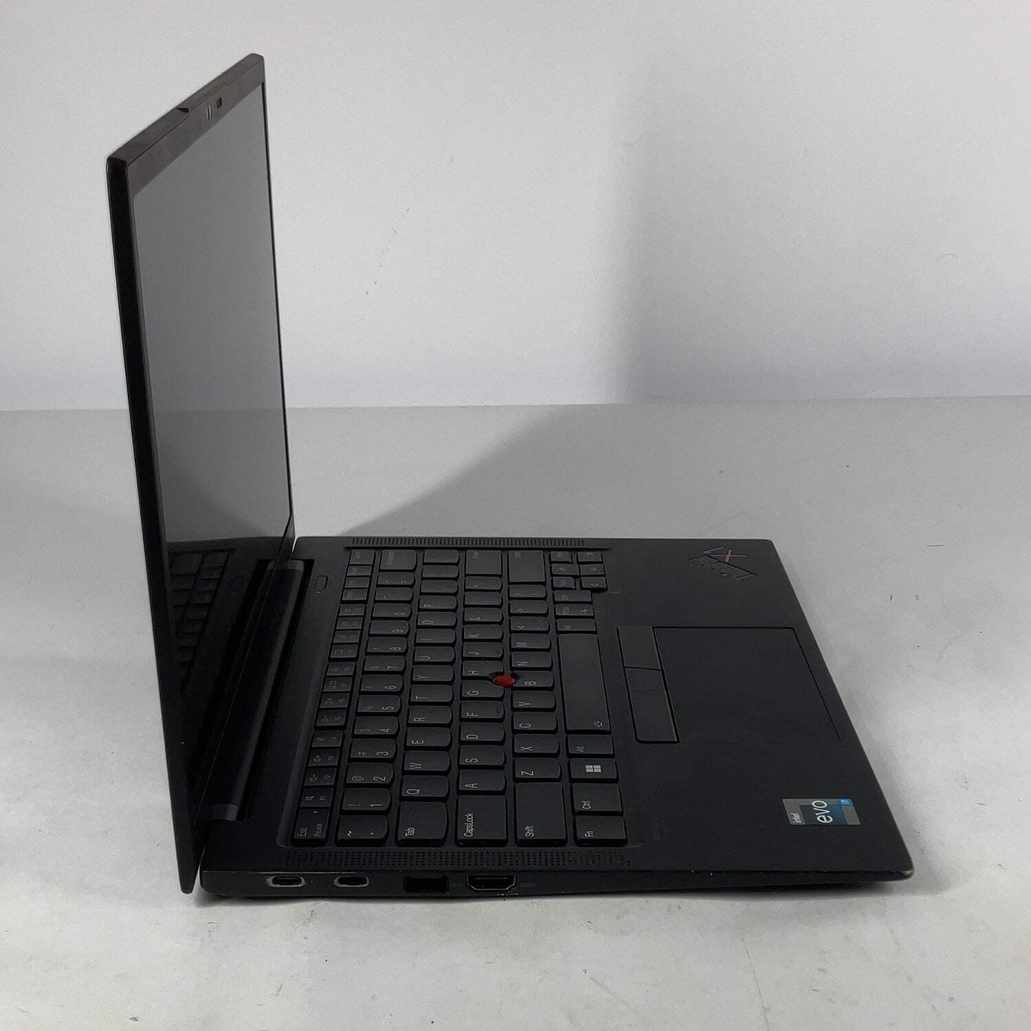 Lenovo ThinkPad X1 Carbon Gen 10 21CB i7-1270P 2.1GHz 16GB RAM 256GB SSD