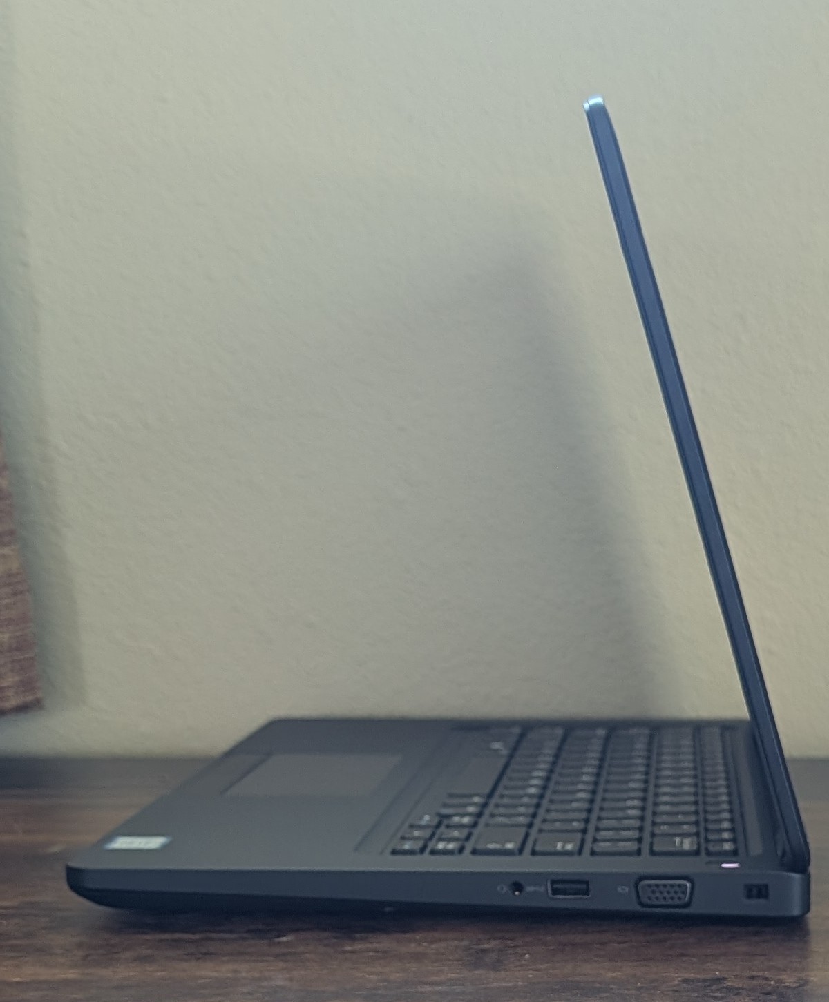 Dell Latitude 5490 i7-8650U 14″ Windows 11 Laptop 512GB HDD 16GB RAM