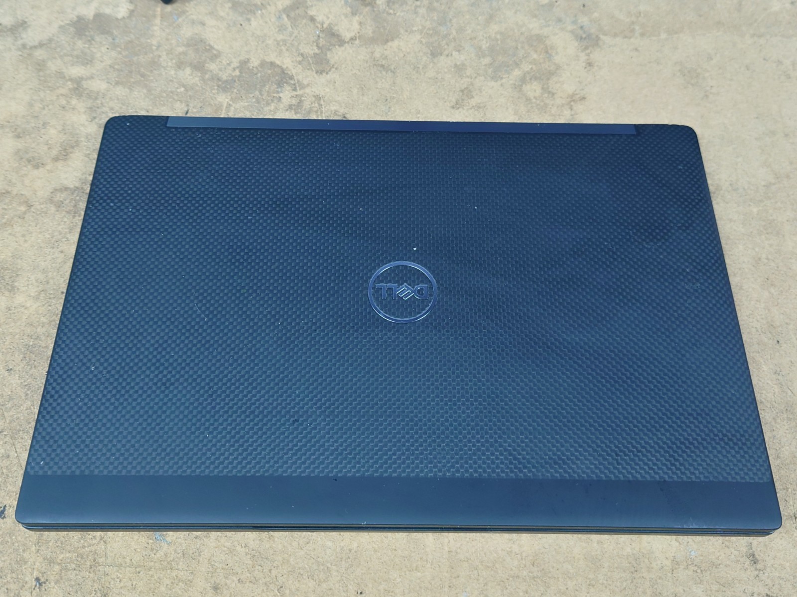 Dell Latitude 7390 13.3″ FHD Touchscreen i7-8650U 8GB RAM No OS/SSD