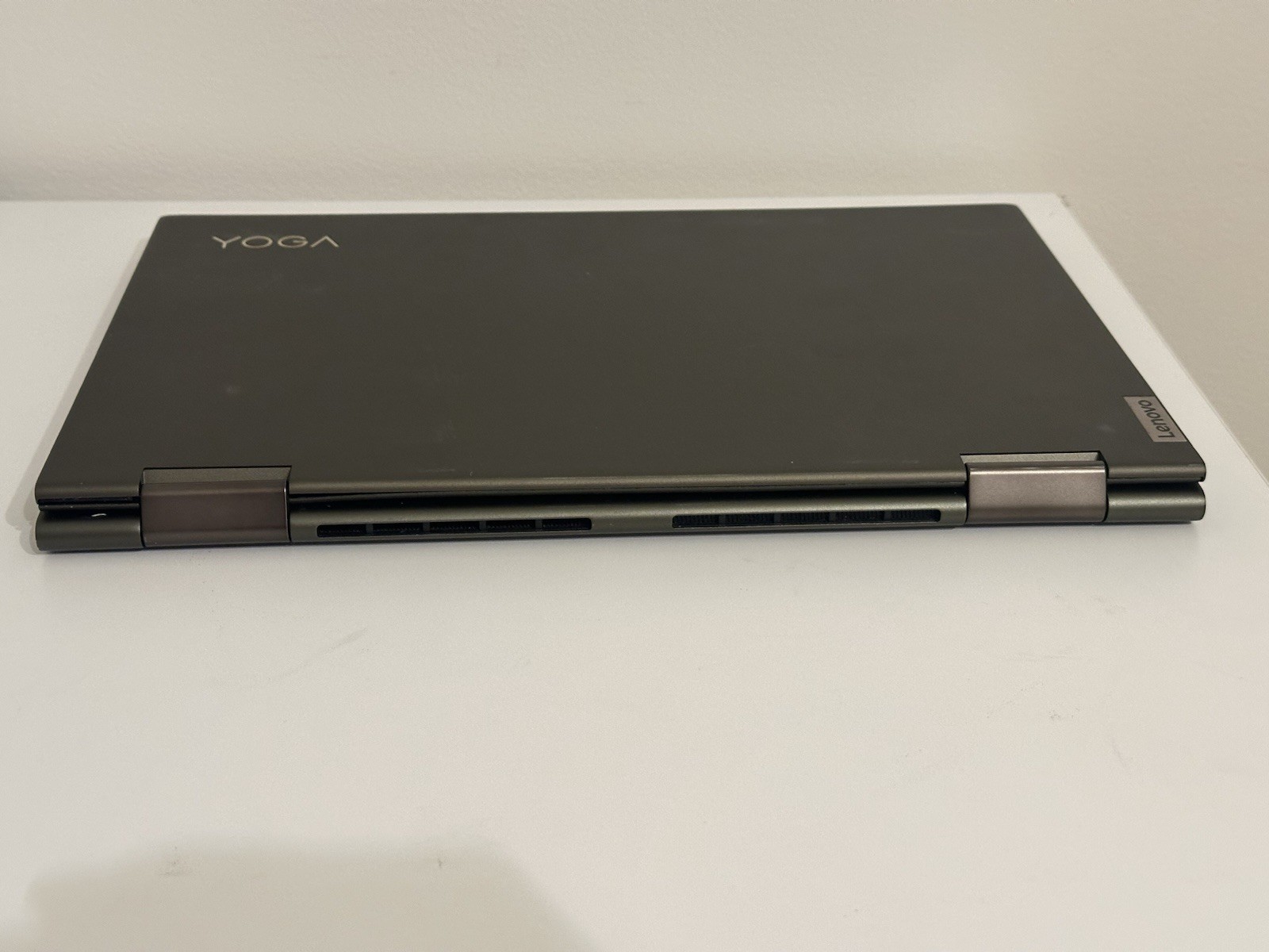Lenovo Yoga 7 14ITL5 i5-1135G7 12GB RAM 512GB SSD 14” Touch – Hinge Issue