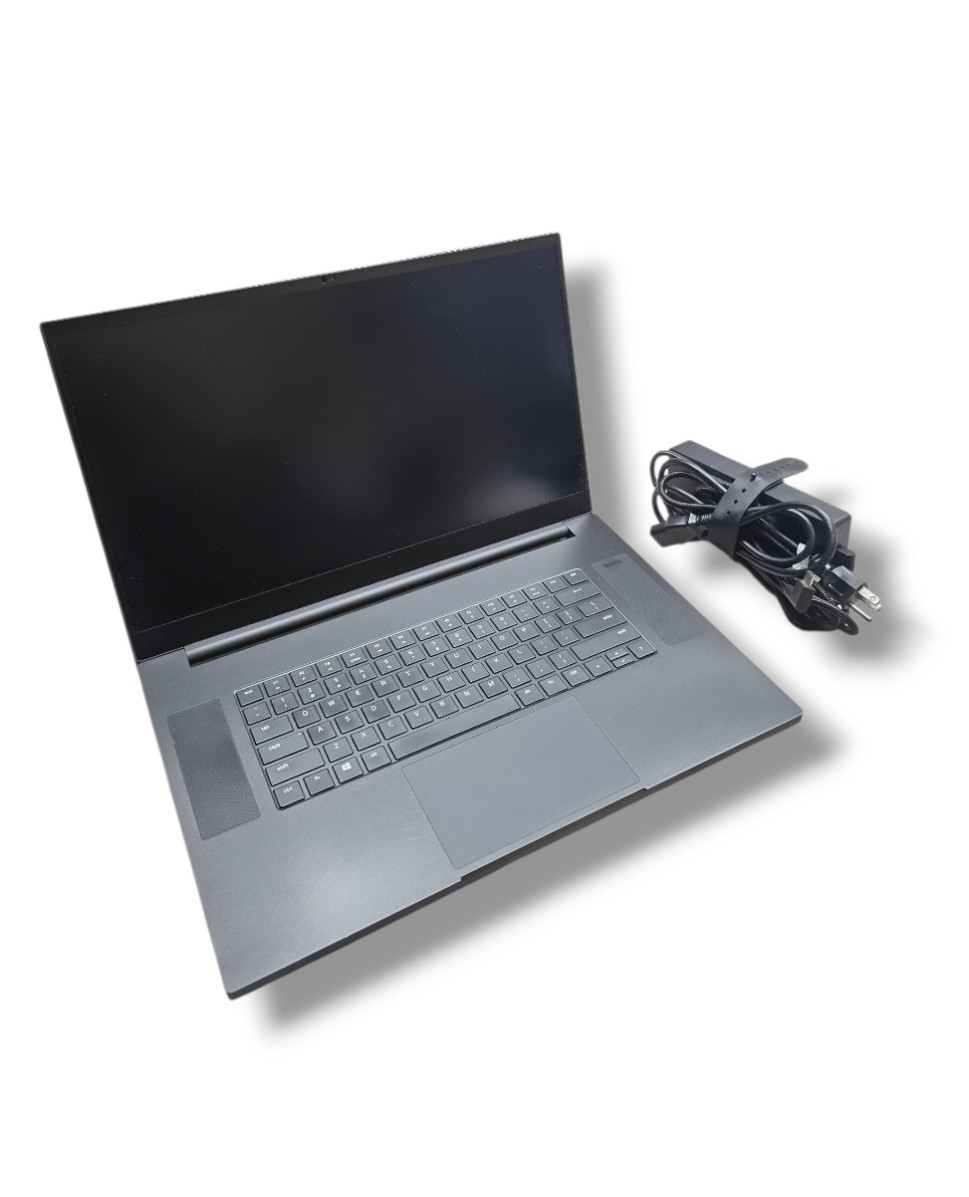 Razer Blade Pro 17 2020 300Hz FHD i7-10875H 16GB 1TB RTX 2080 Super Max-Q